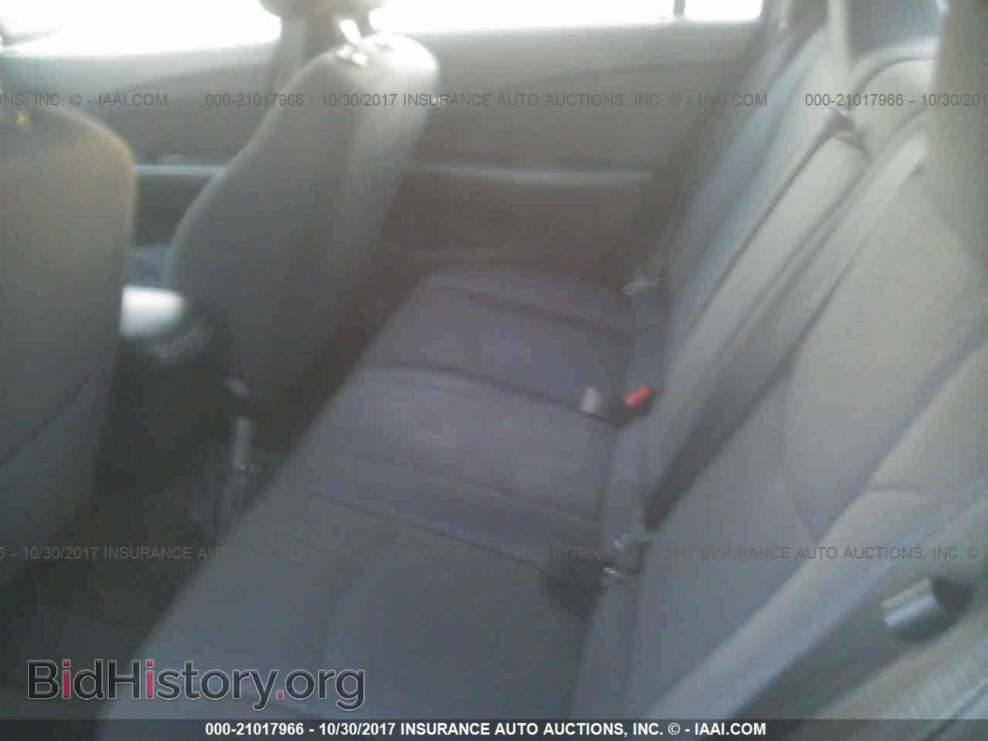 2013 Chrysler 200 - VIN: 1C3CCBAB3DN647991 - Фото 8