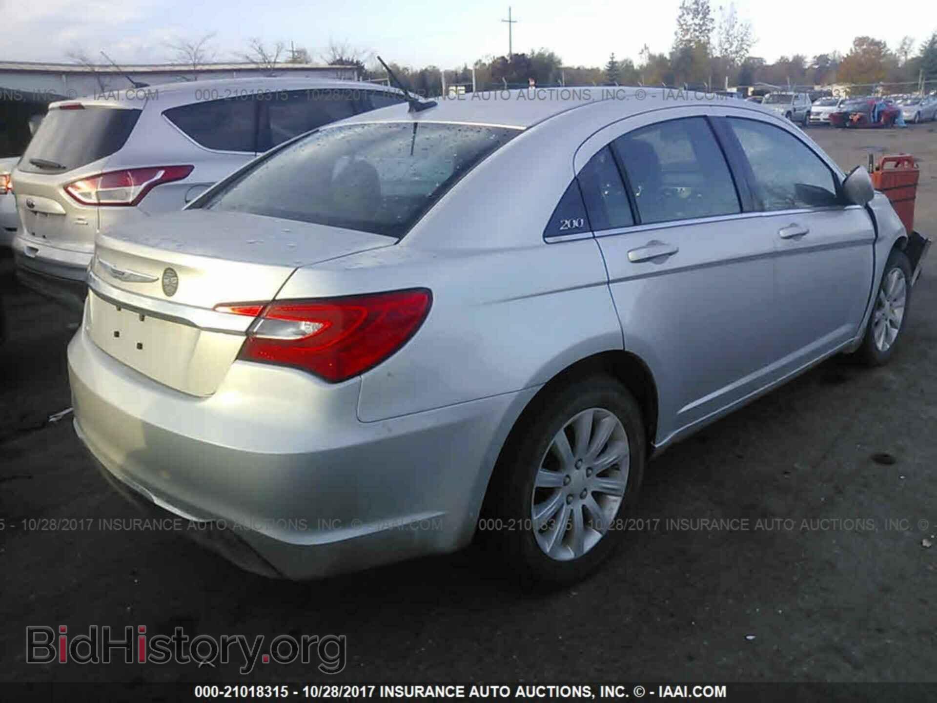 2012 Chrysler 200 - VIN: 1C3CCBBB8CN146690 - Фото 4