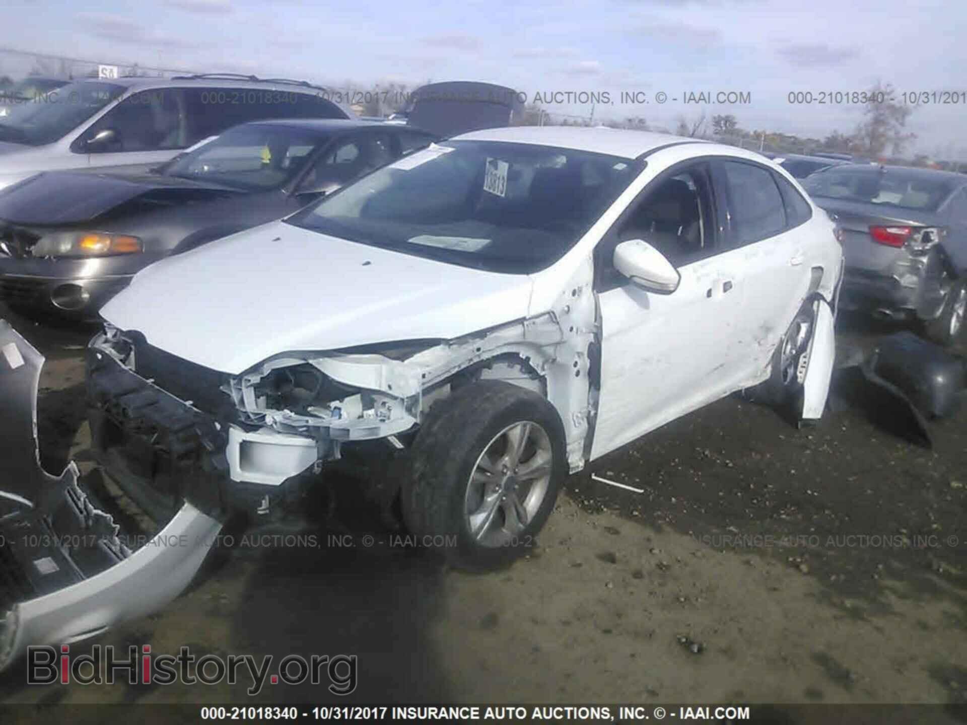 2013 Ford Focus - VIN: 1FADP3F28DL119139 - Photo 2