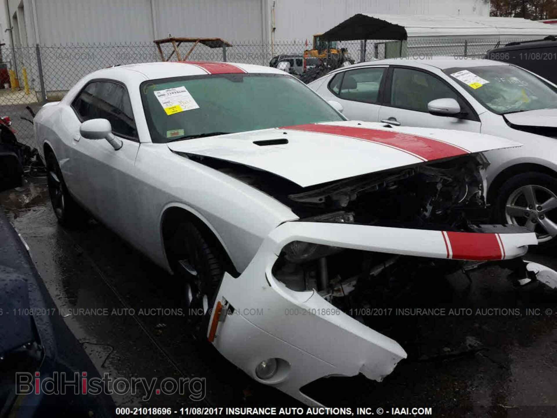 Photo 2C3CDYAG1DH524694 - Dodge Challenger 2013