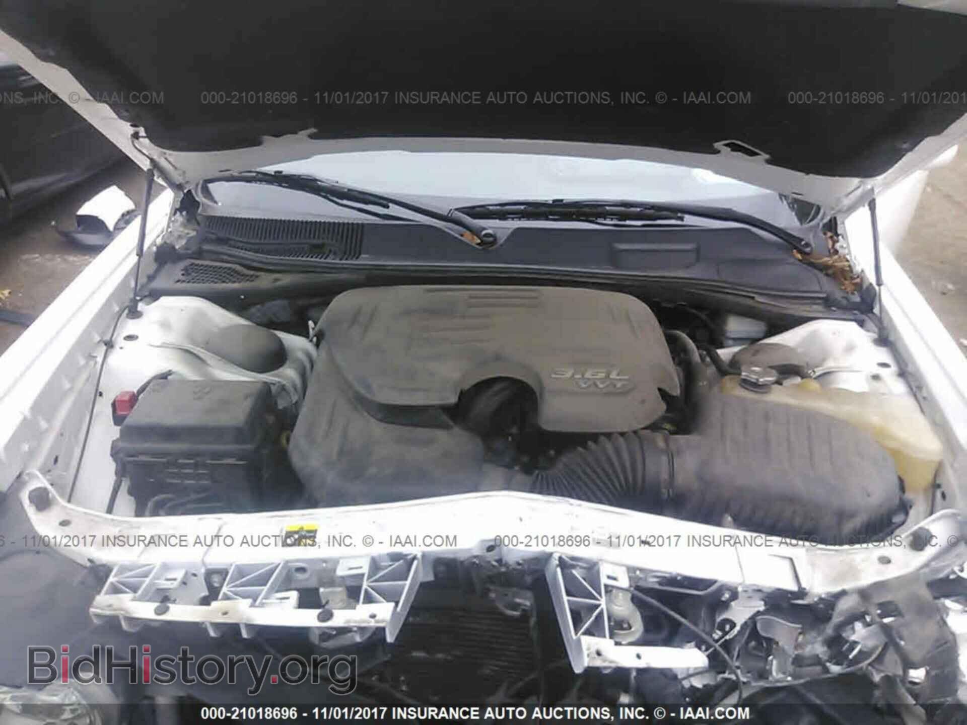 2013 Dodge Challenger - VIN: 2C3CDYAG1DH524694 - Photo 10