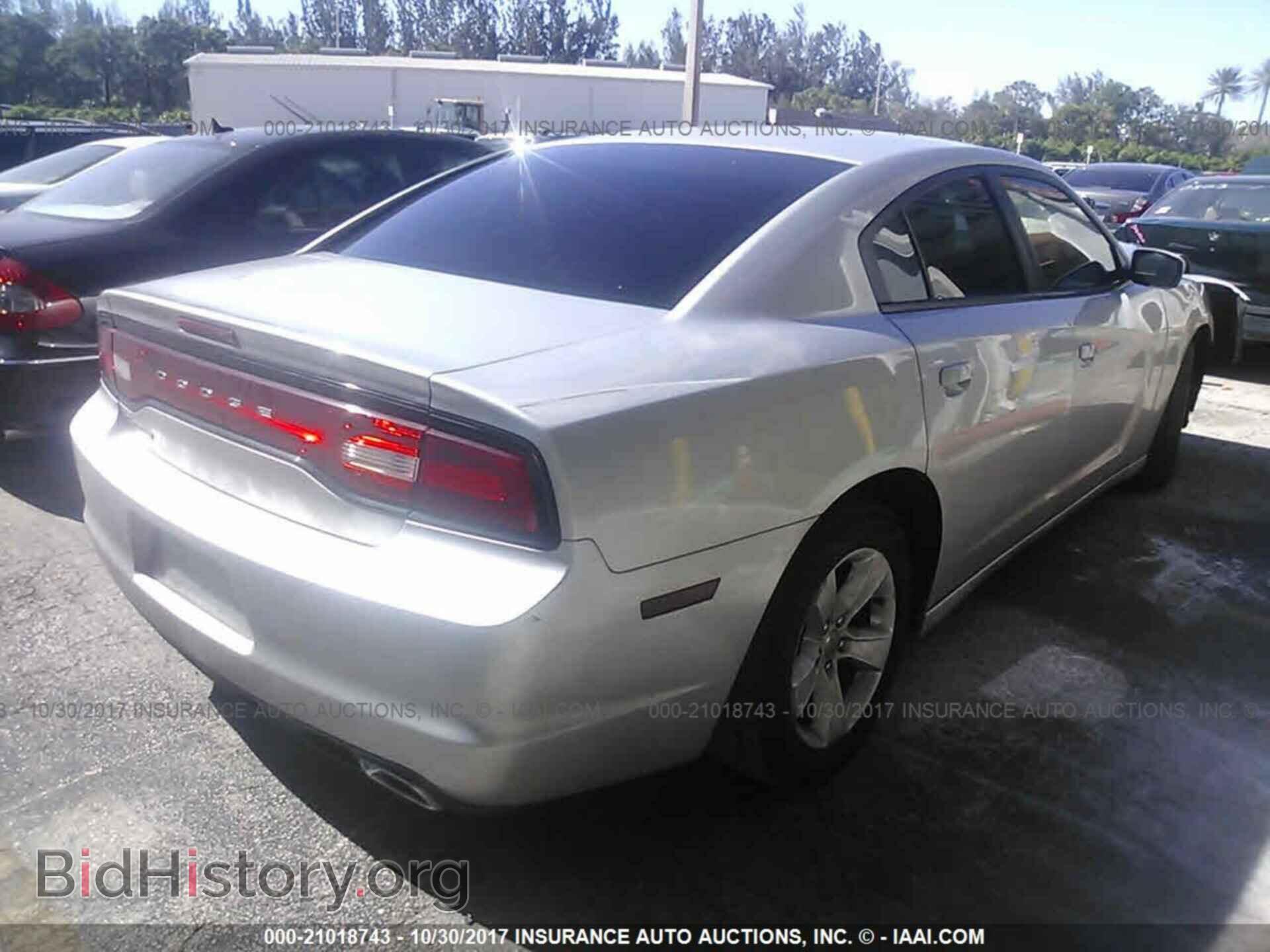 2012 Dodge Charger - VIN: 2C3CDXBG4CH162366 - Фото 4