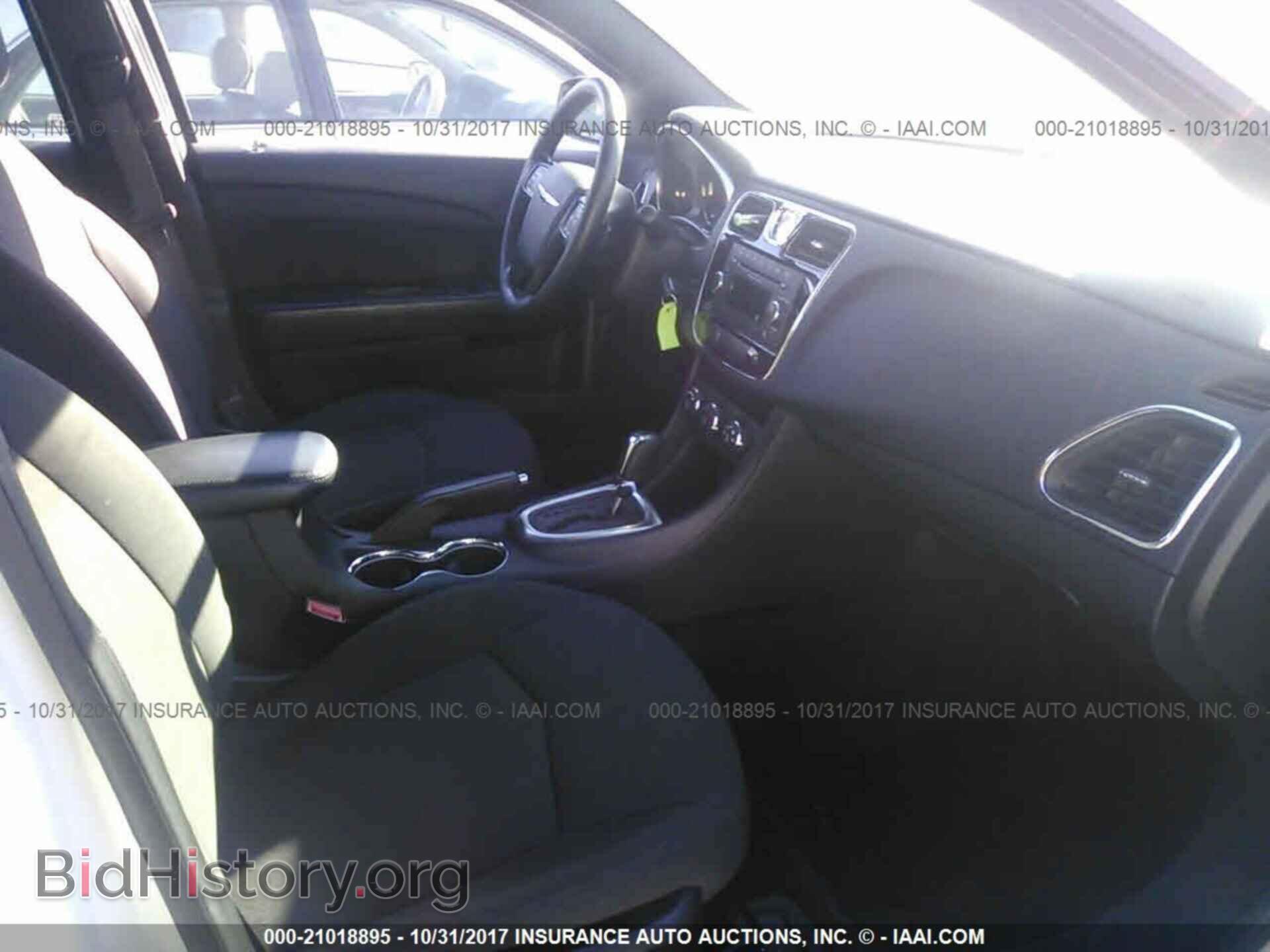 2012 Chrysler 200 - VIN: 1C3CCBAB1CN113547 - Фото 5