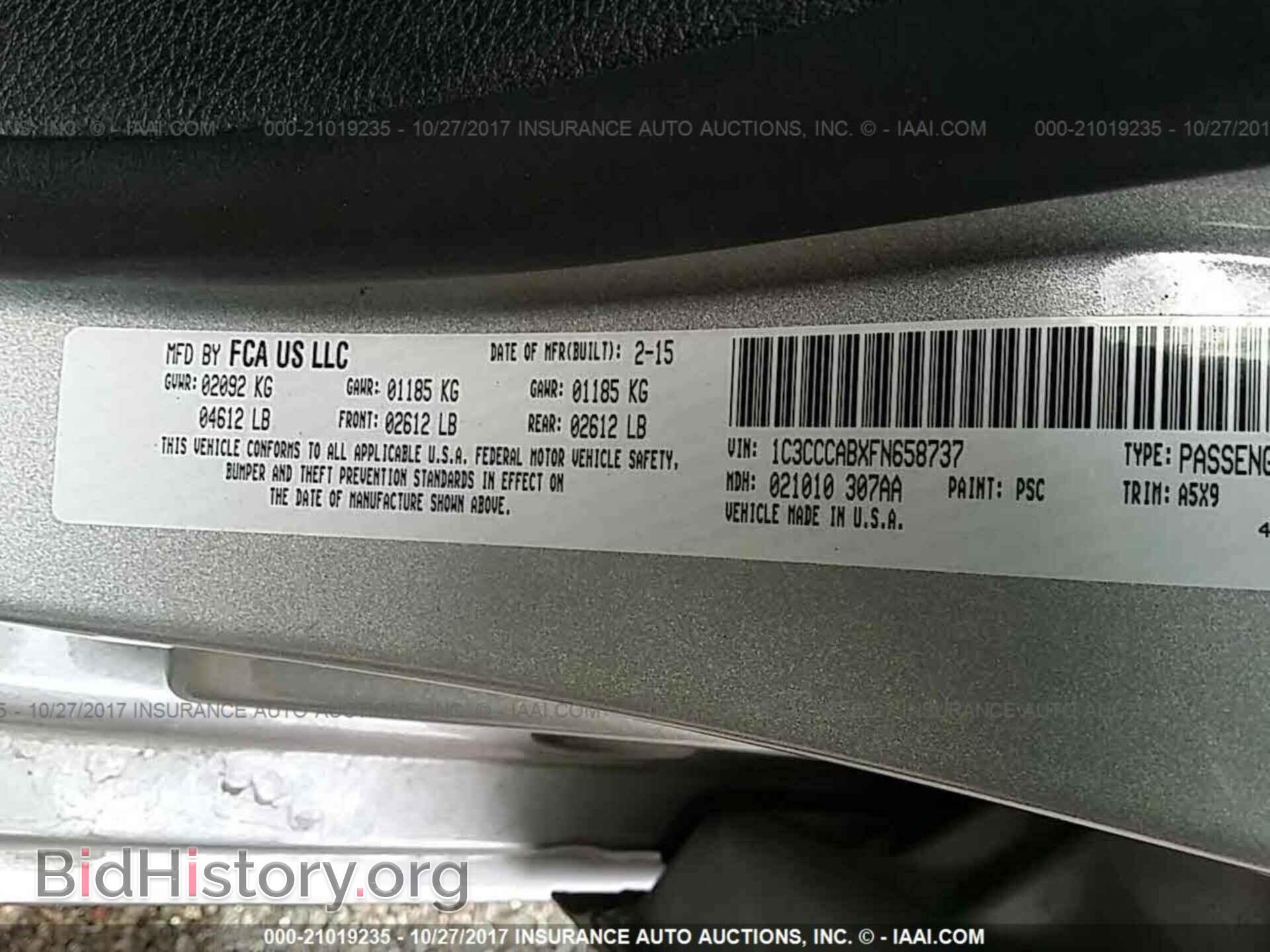 2015 Chrysler 200 - VIN: 1C3CCCABXFN658737 - Photo 9