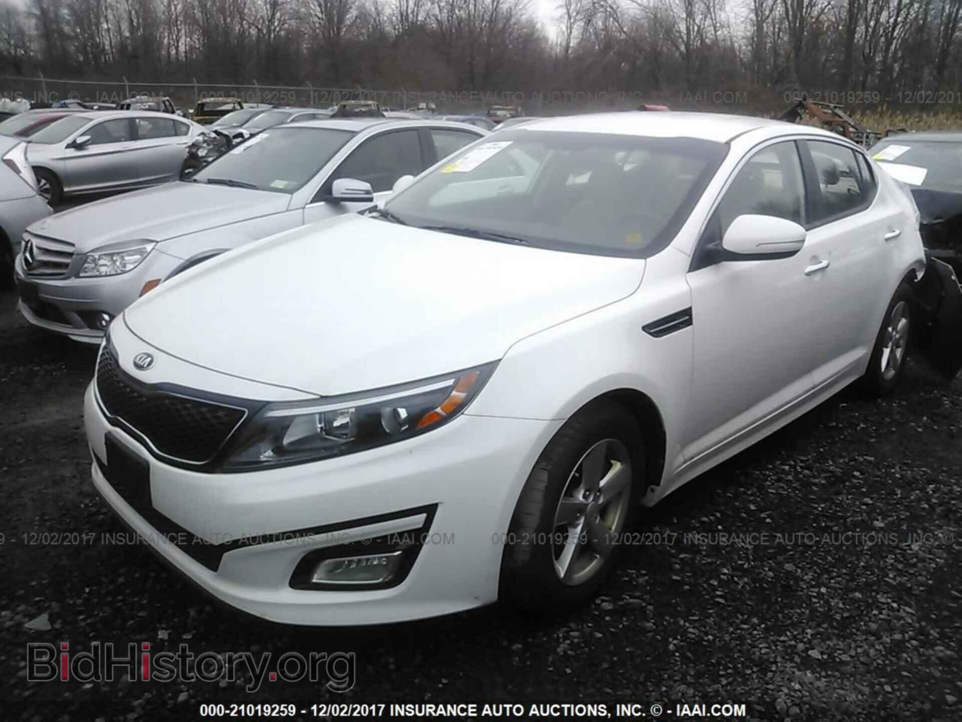 2015 Kia Optima - VIN: KNAGM4A71F5636697 - Photo 2