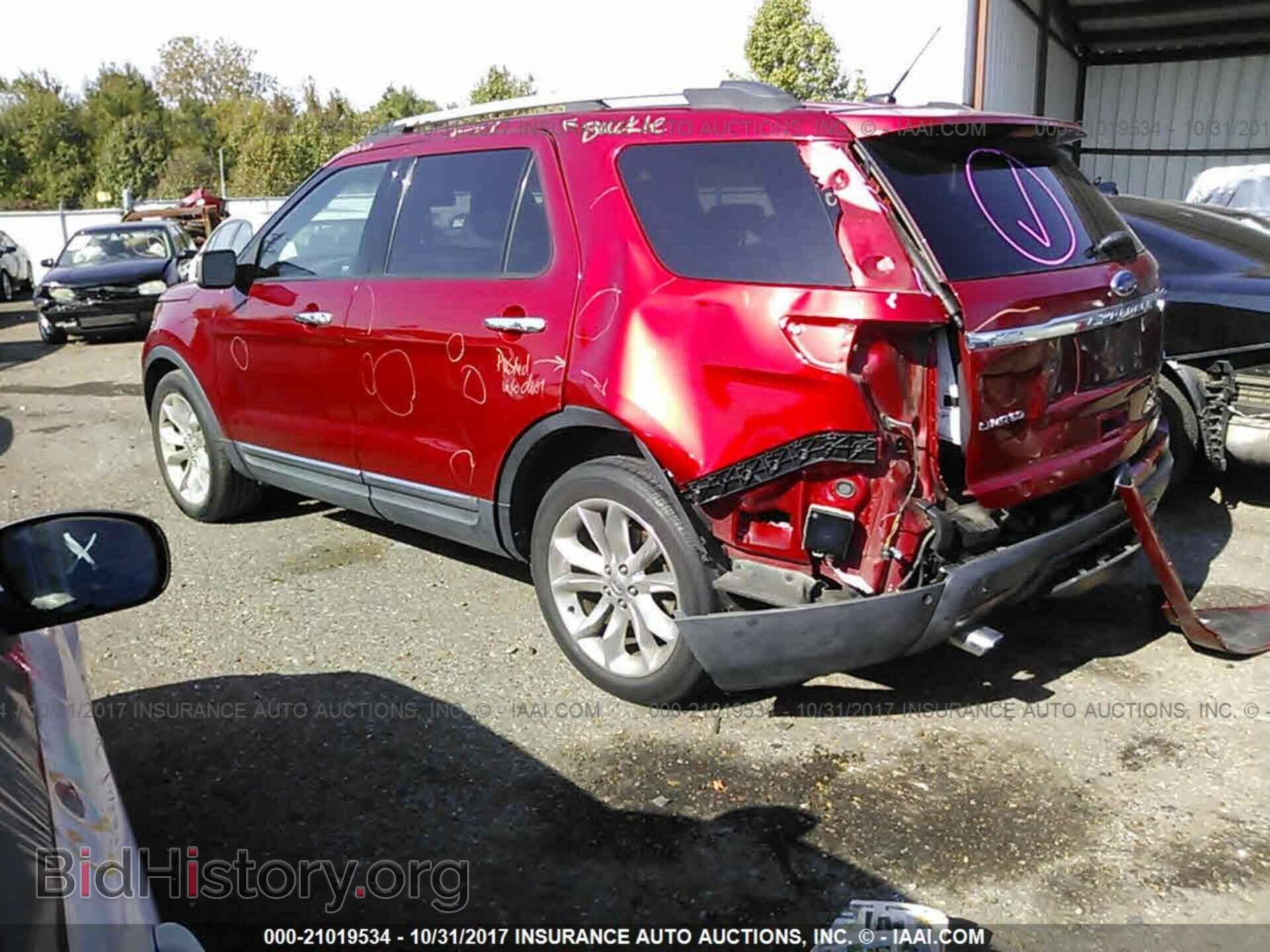 2011 Ford Explorer - VIN: 1FMHK8F82BGA56049 - Фото 3