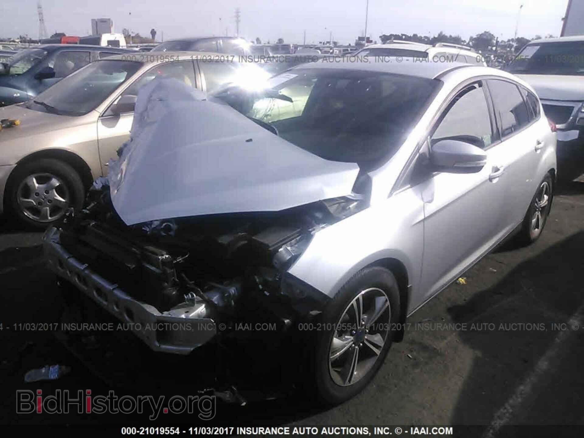 2016 Ford Focus - VIN: 1FADP3KE2GL209374 - Фото 2