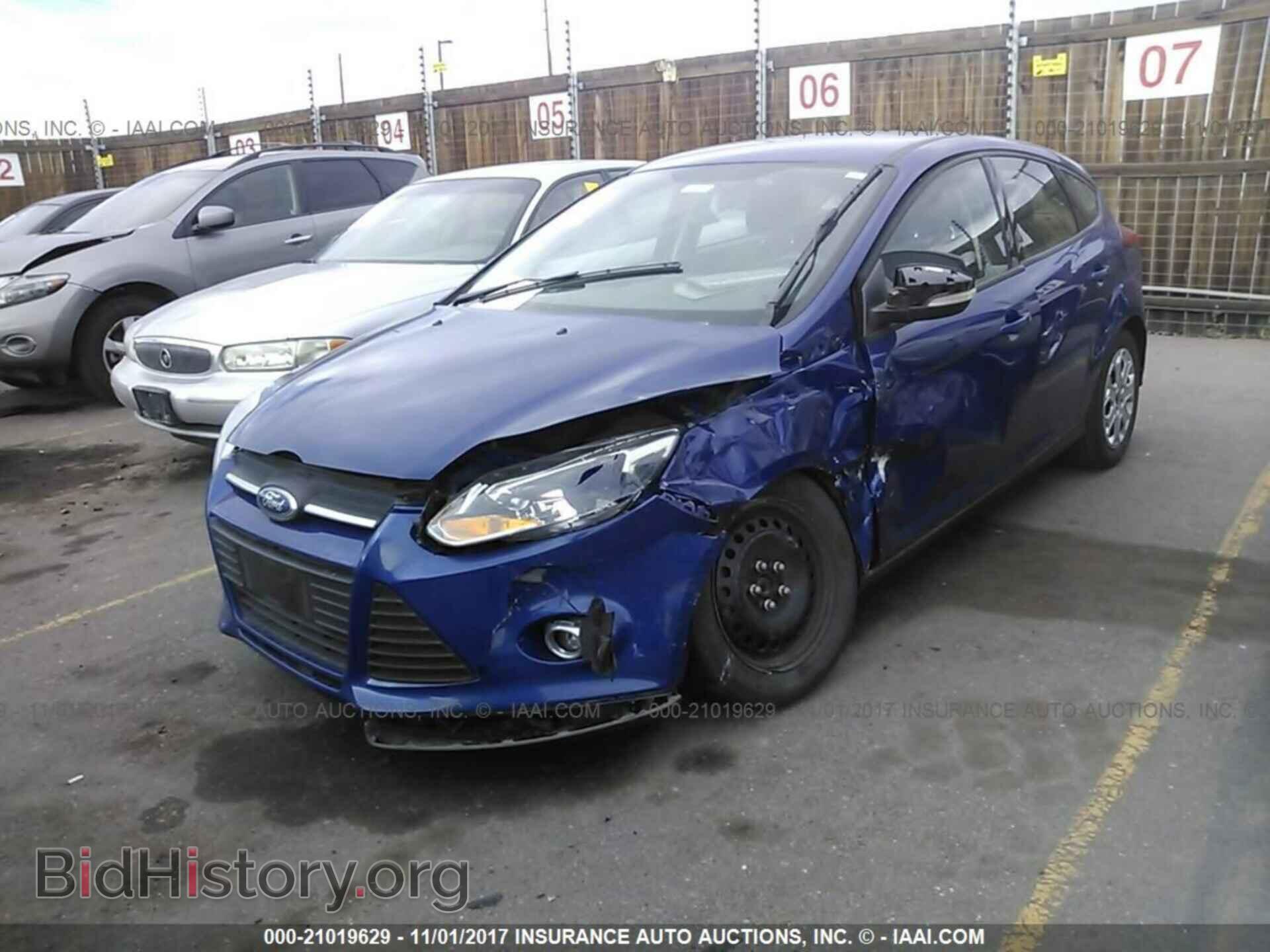 2012 Ford Focus - VIN: 1FAHP3K25CL282756 - Photo 2