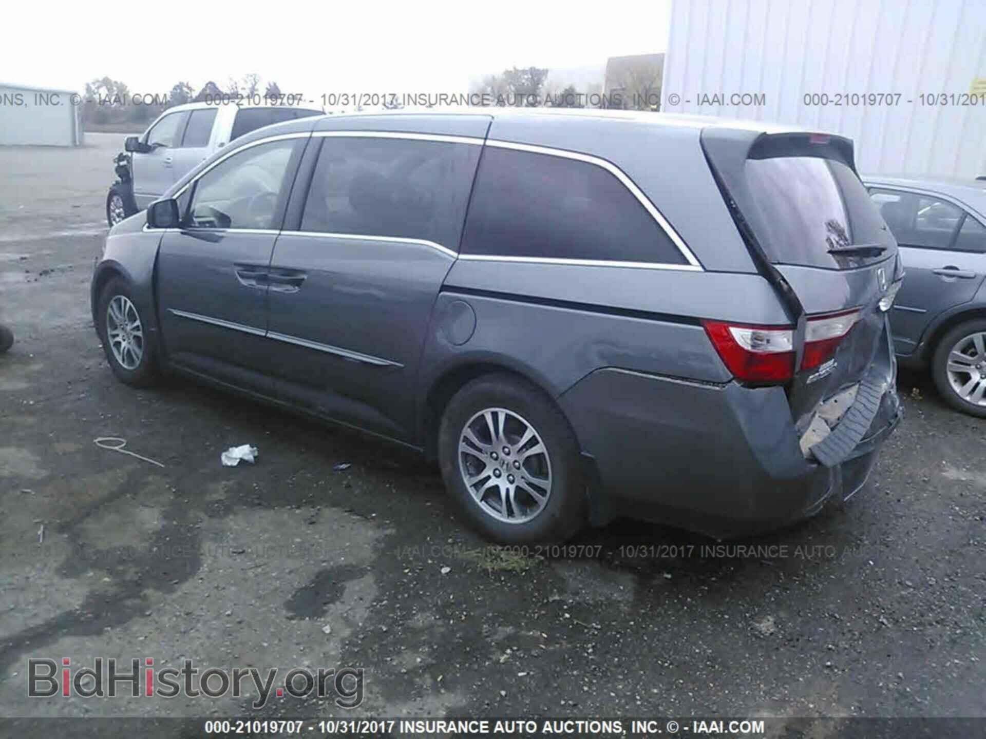 2012 Honda Odyssey - VIN: 5FNRL5H25CB088065 - Фото 3