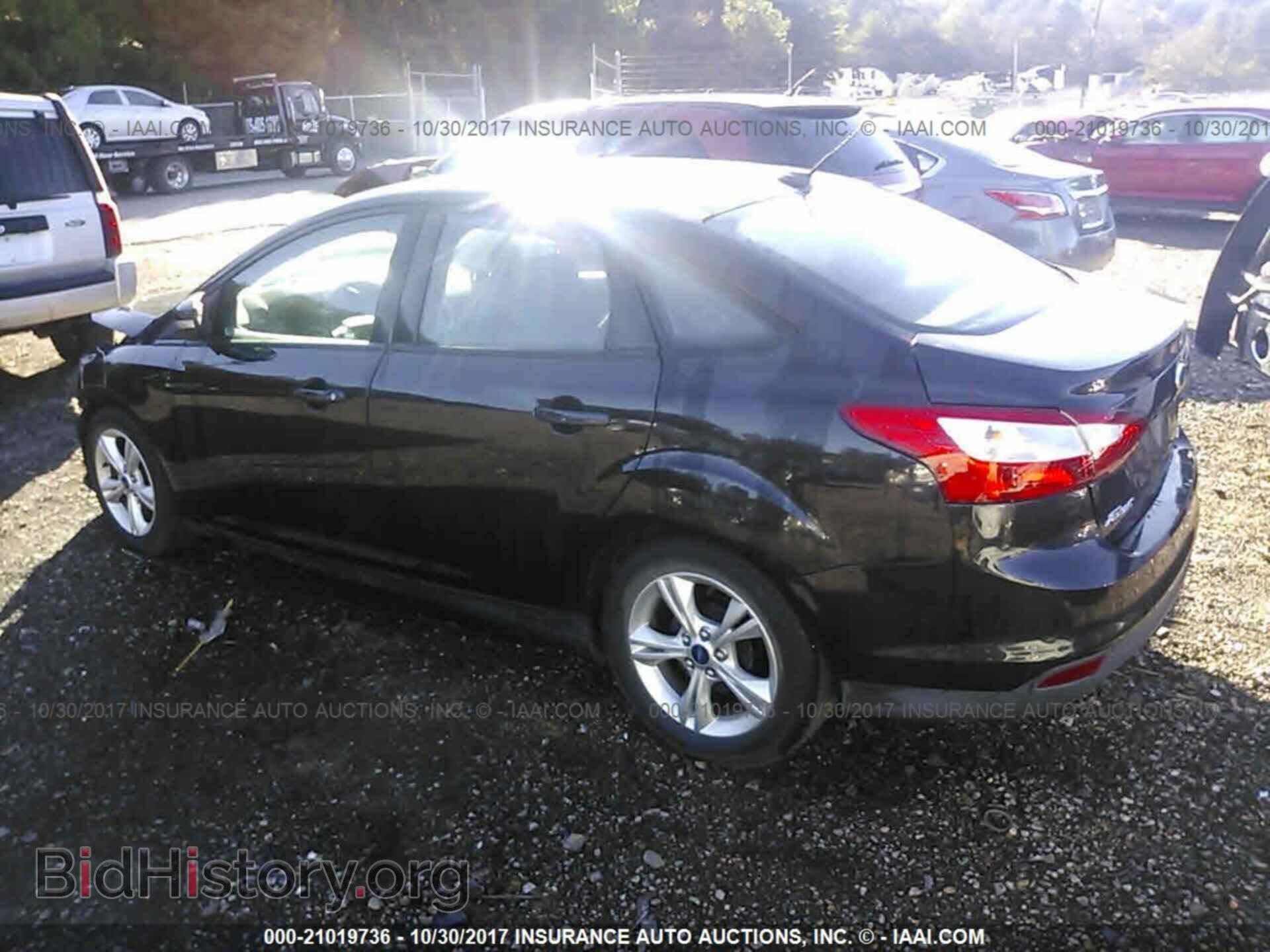2014 Ford Focus - VIN: 1FADP3F20EL251314 - Photo 3