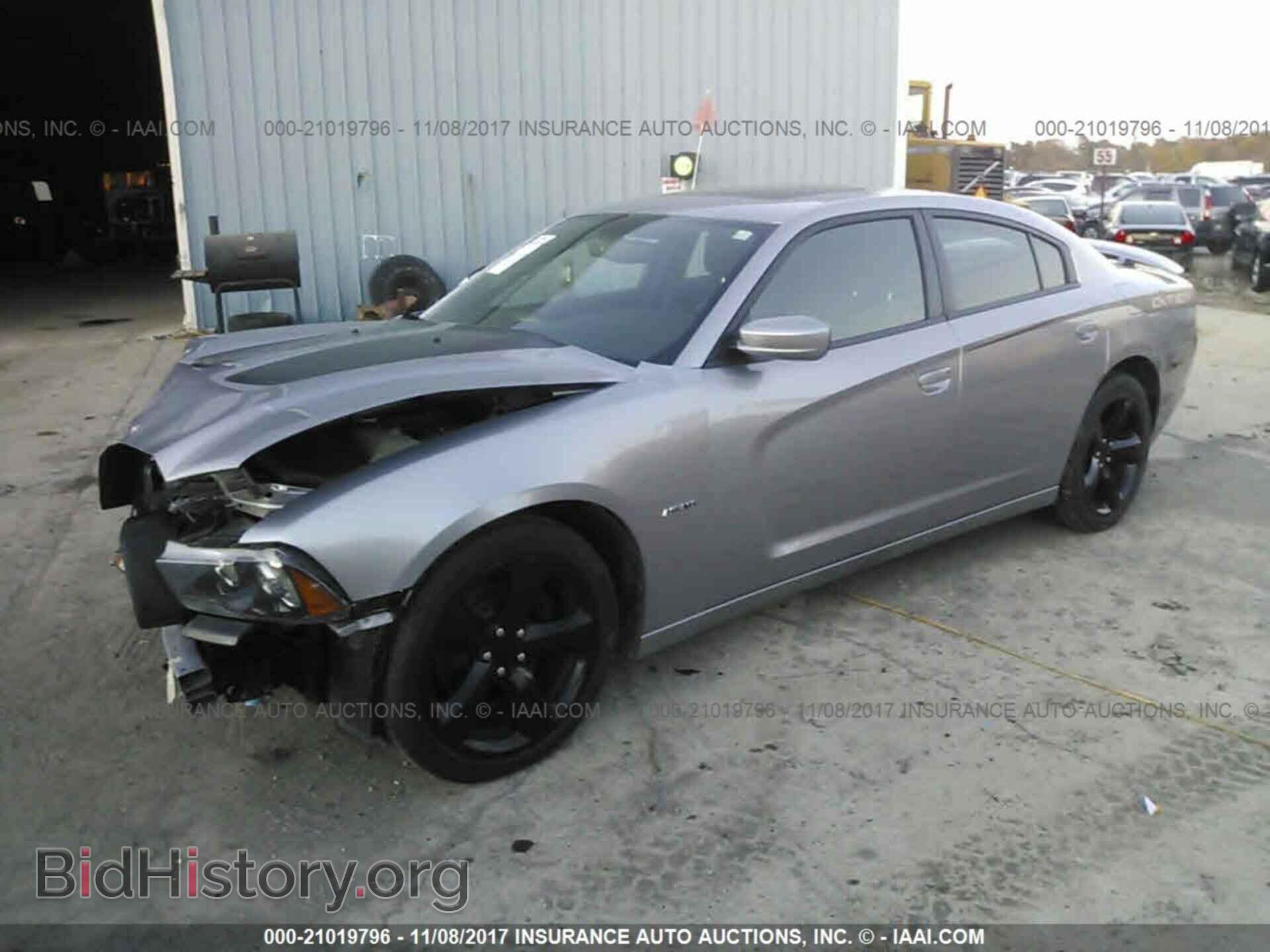 2014 Dodge Charger - VIN: 2C3CDXCT9EH124064 - Photo 2