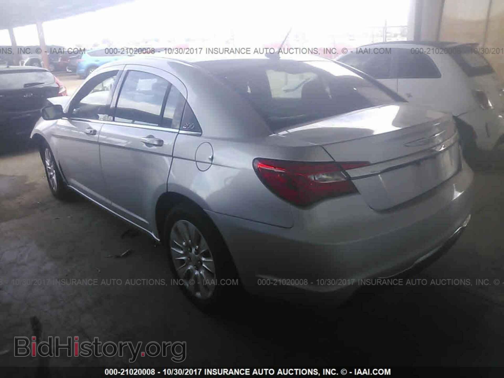 2012 Chrysler 200 - VIN: 1C3CCBAB3CN268357 - Photo 3
