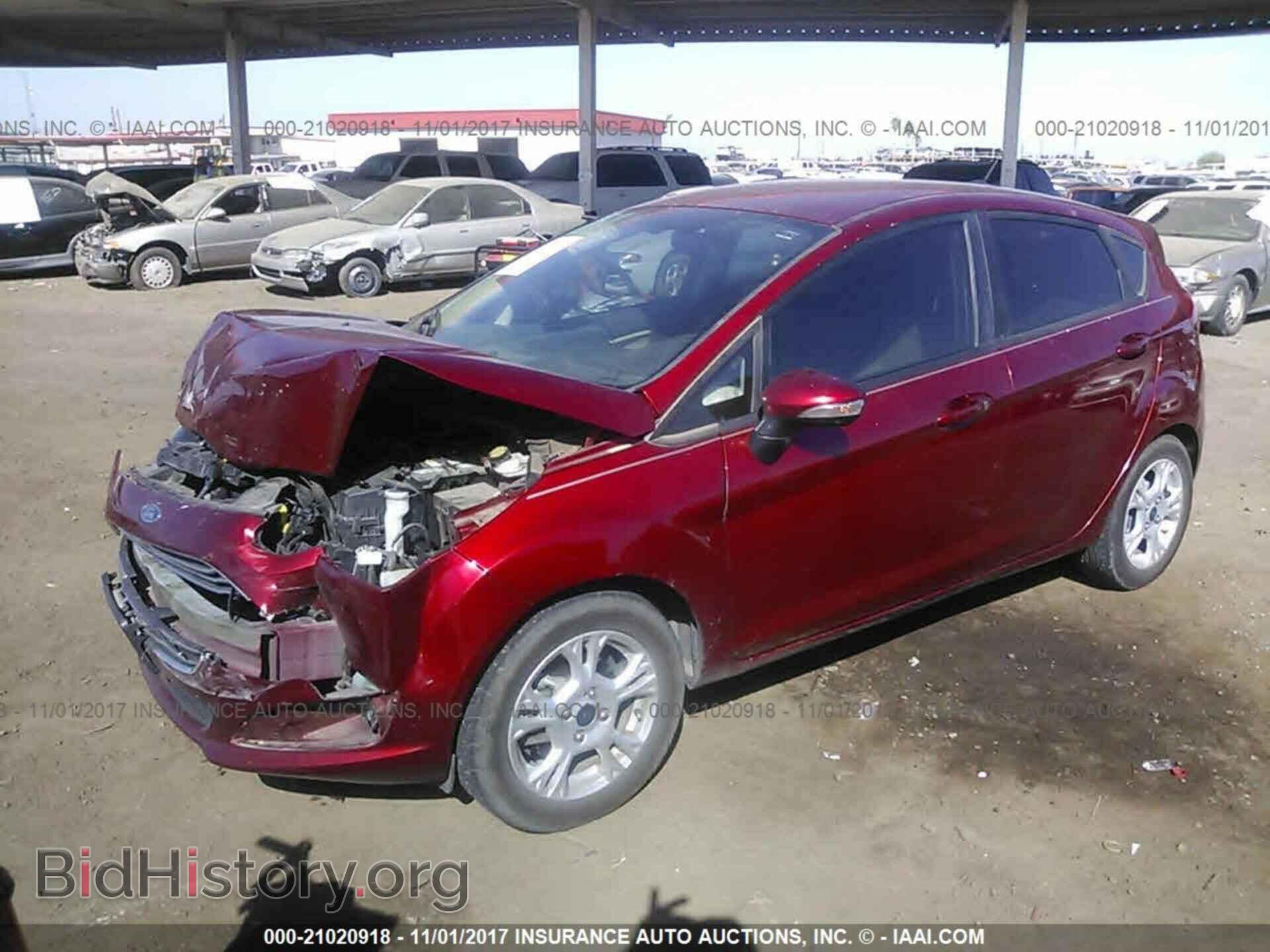 2015 Ford Fiesta - VIN: 3FADP4EJ0FM105140 - Photo 2