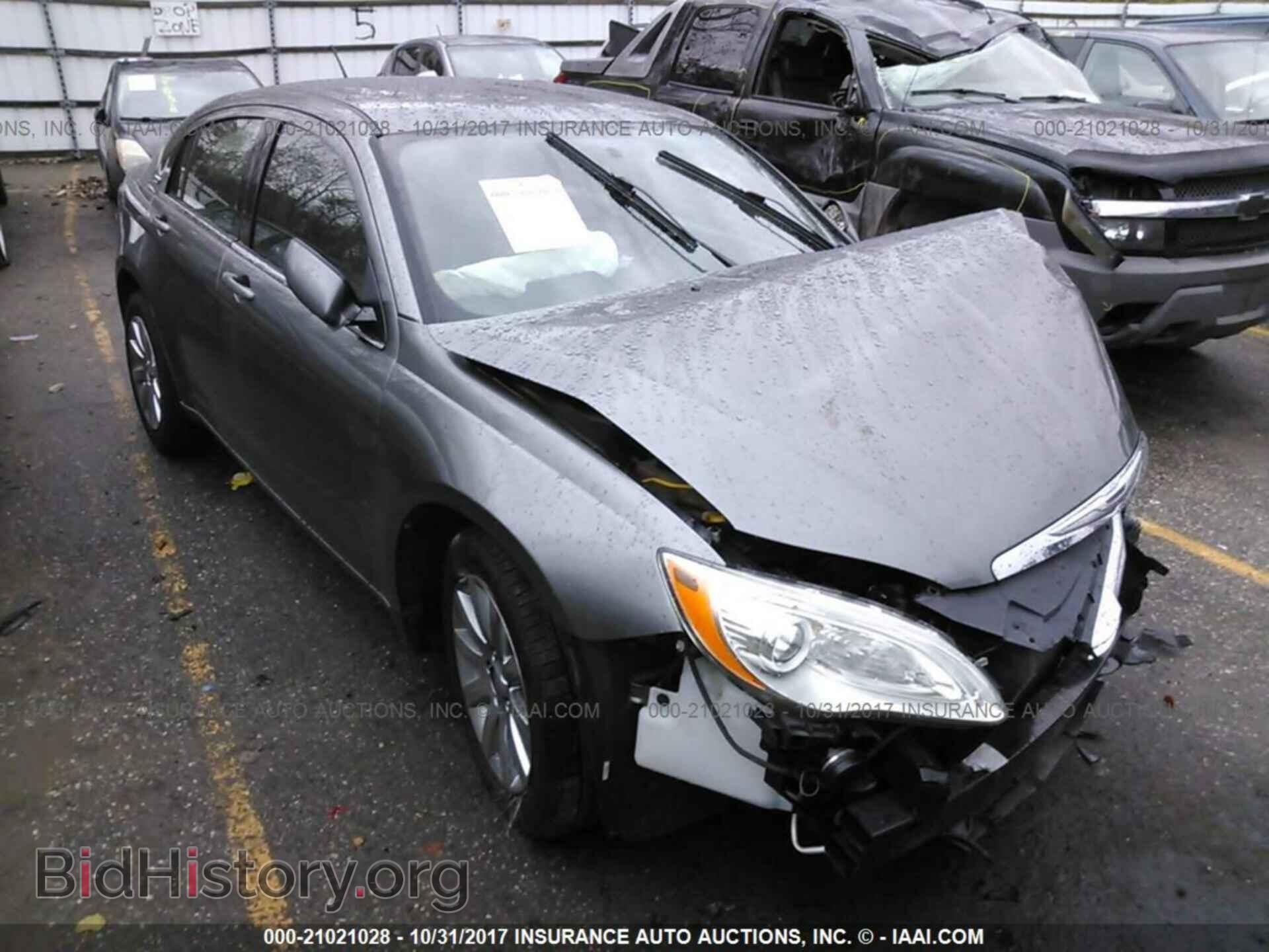 Фотография 1C3CCBBG7DN678199 - Chrysler 200 2013