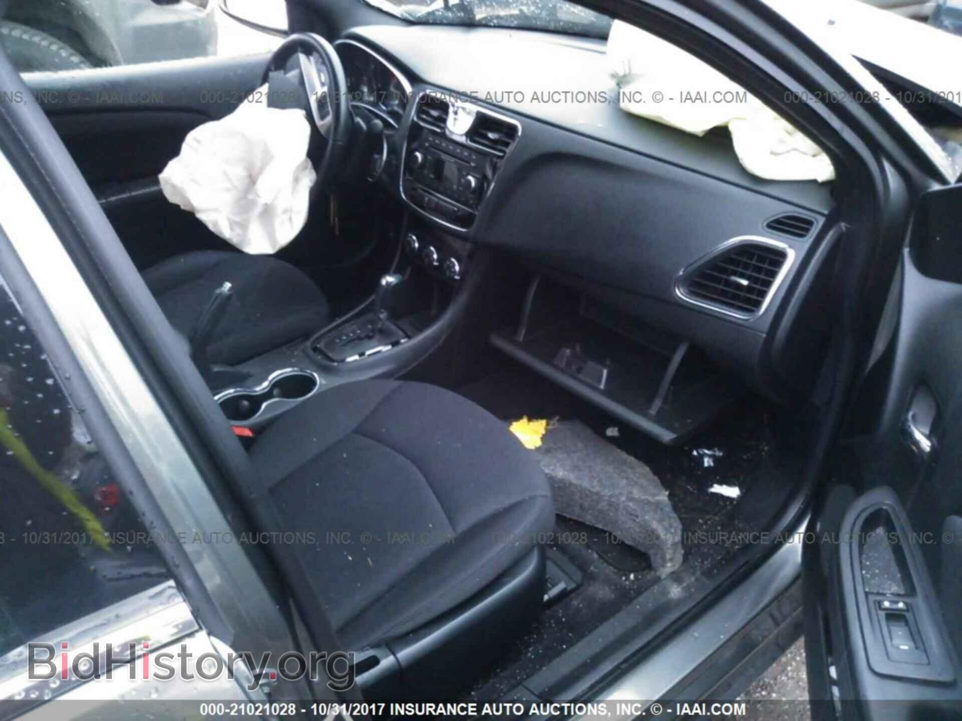 2013 Chrysler 200 - VIN: 1C3CCBBG7DN678199 - Photo 5