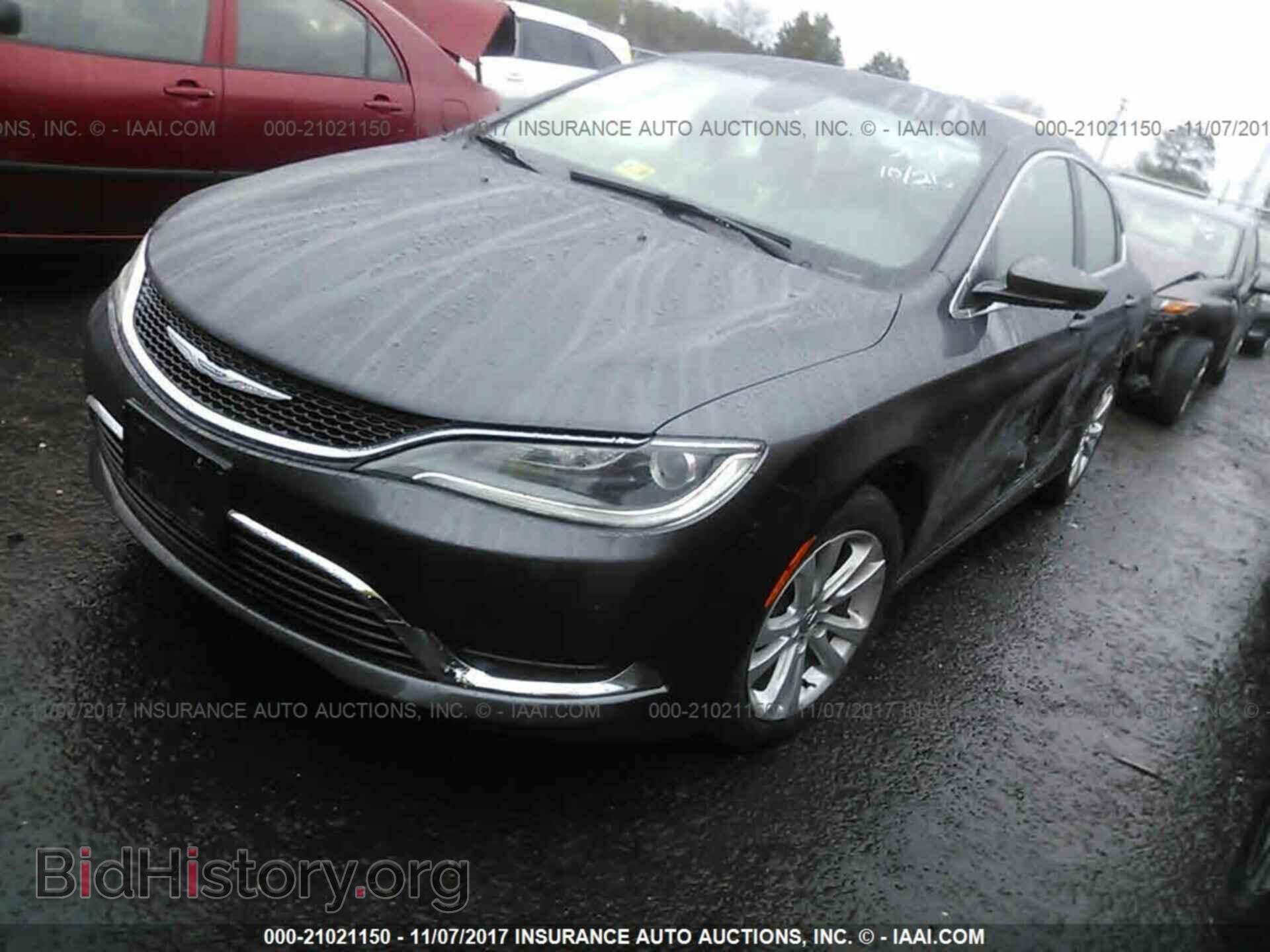 2015 Chrysler 200 - VIN: 1C3CCCAB3FN531831 - Photo 2