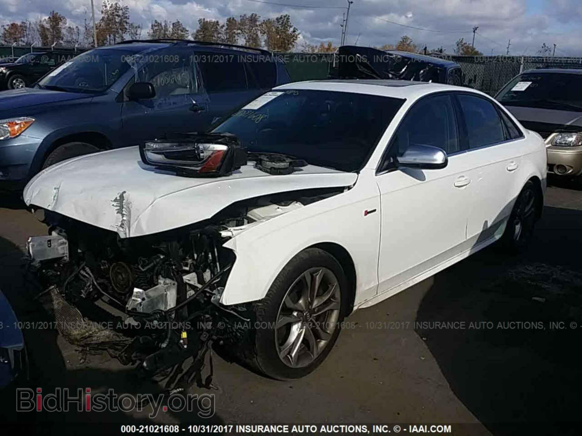 2014 Audi S4 - VIN: WAUBGAFL2EA085238 - Фото 2
