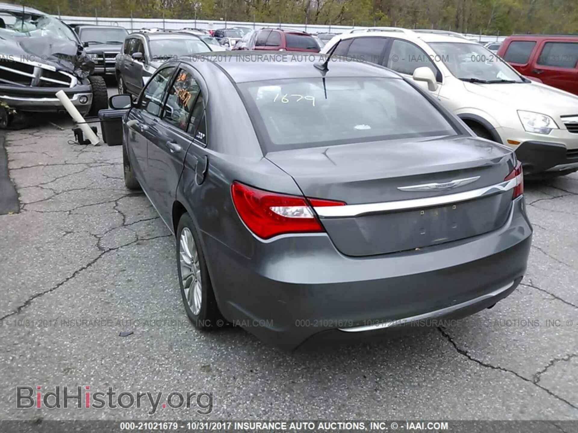 2012 Chrysler 200 - VIN: 1C3CCBAB4CN134845 - Фото 3