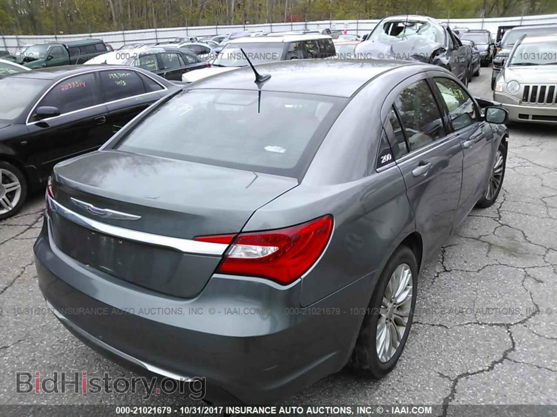 2012 Chrysler 200 - VIN: 1C3CCBAB4CN134845 - Фото 4