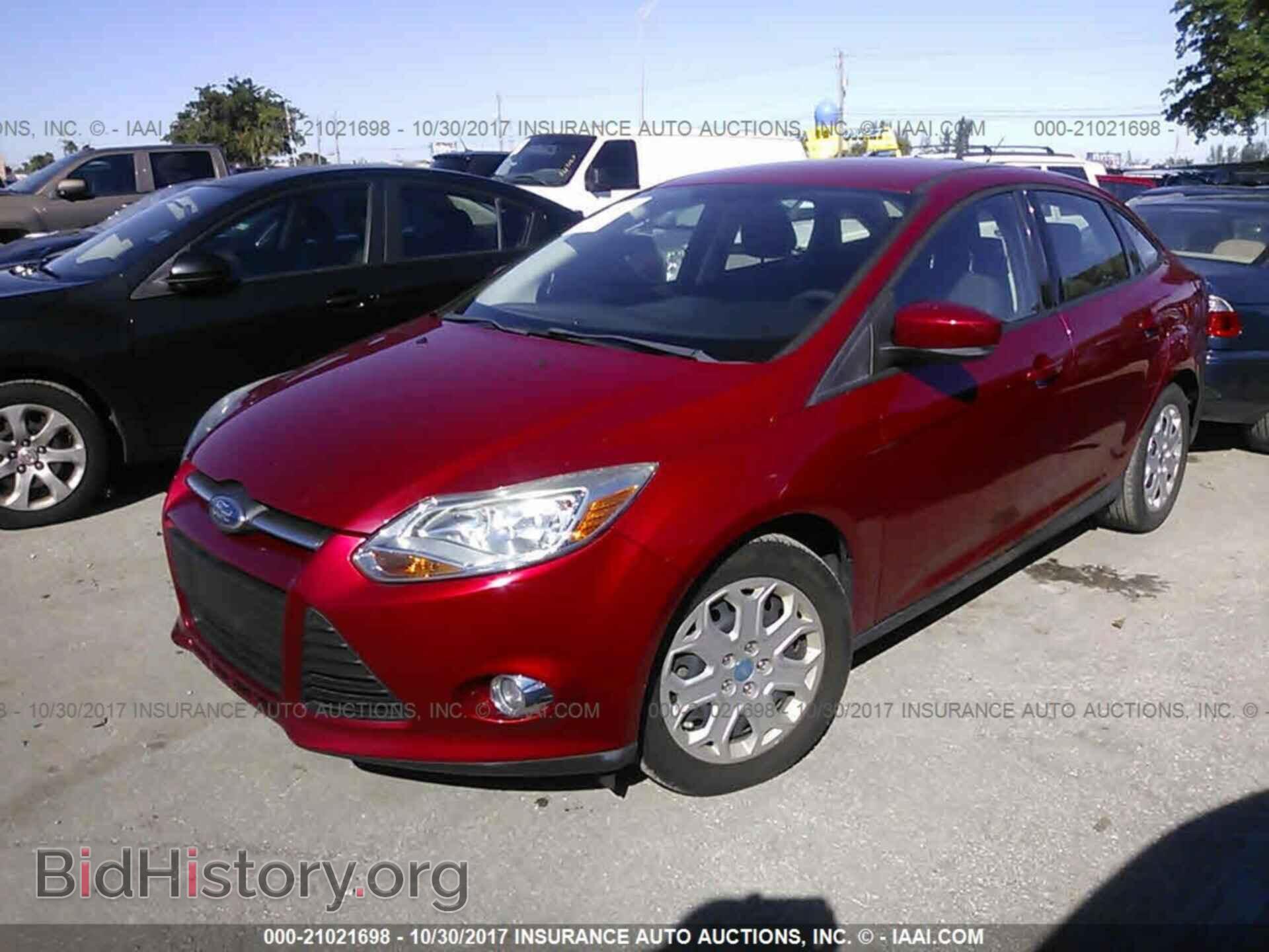 2012 Ford Focus - VIN: 1FAHP3F27CL219894 - Фото 2