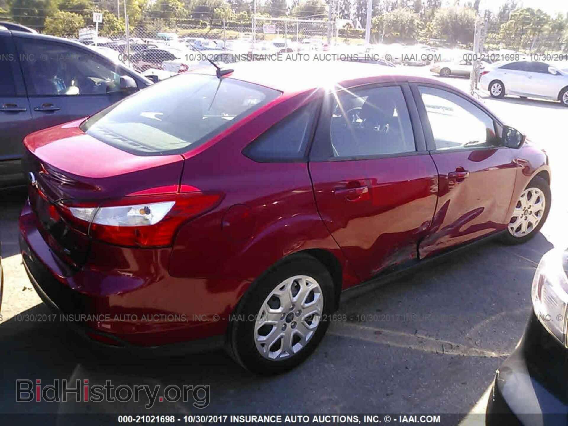 2012 Ford Focus - VIN: 1FAHP3F27CL219894 - Фото 4