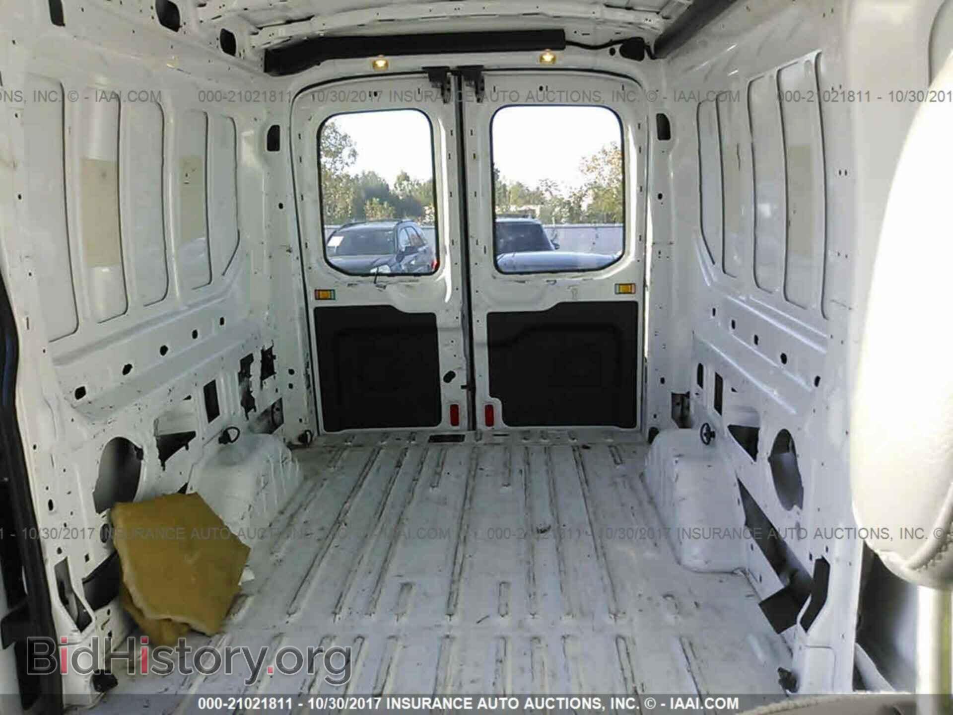 2016 Ford Transit - VIN: 1FTYR2CM4GKA11973 - Фото 8