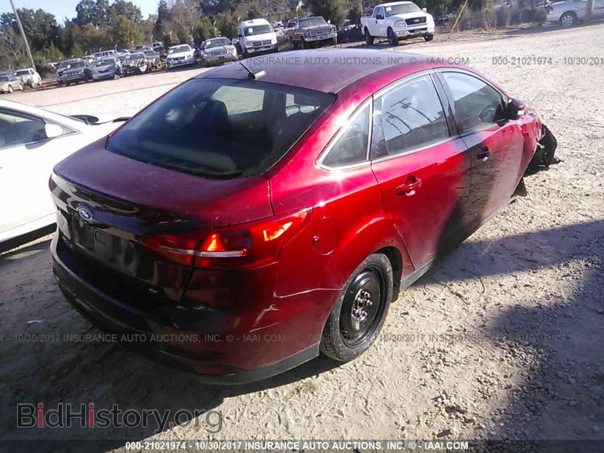 2016 Ford Focus - VIN: 1FADP3F29GL207962 - Фото 4