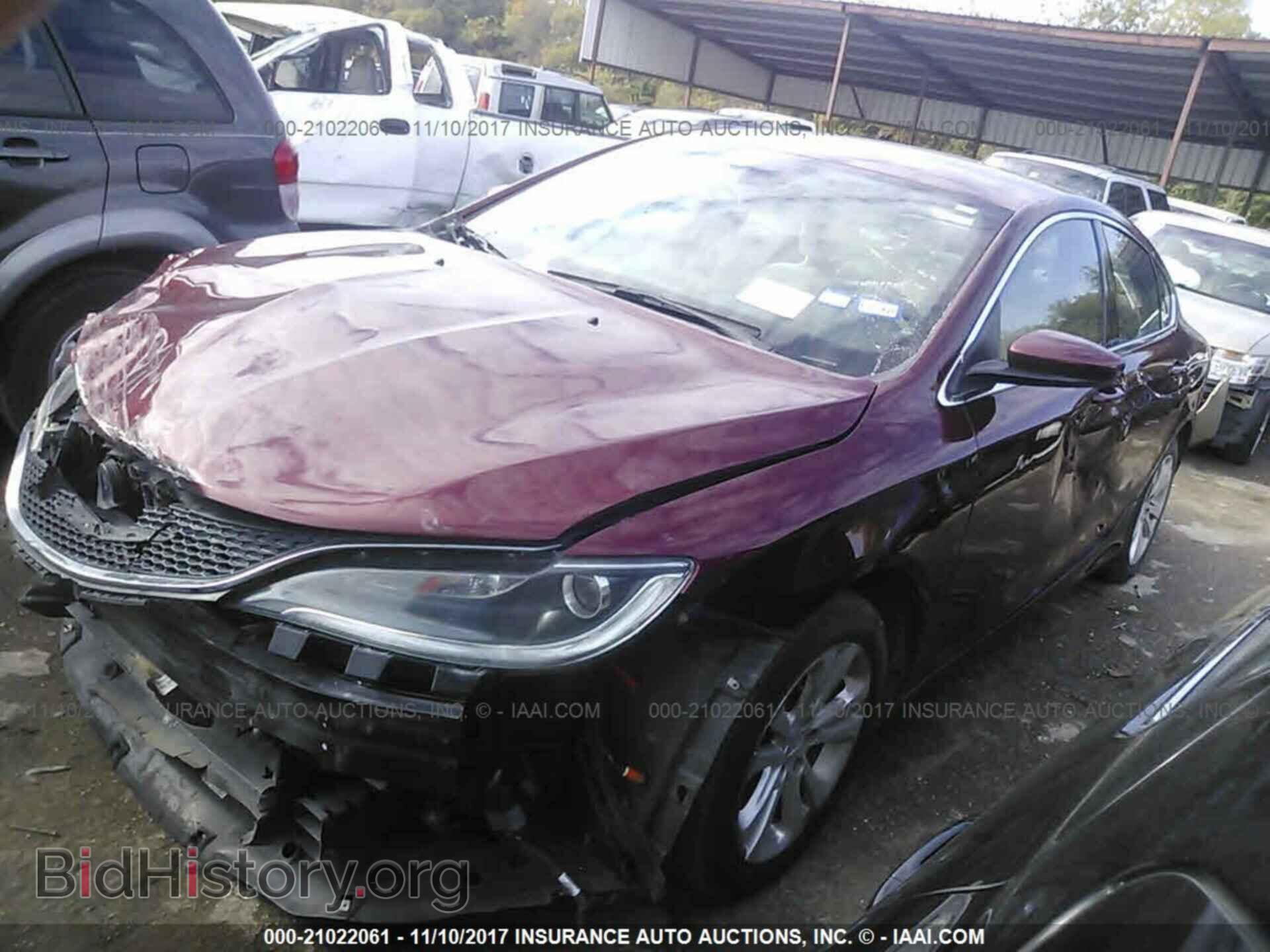 2016 Chrysler 200 - VIN: 1C3CCCAB3GN116090 - Photo 2