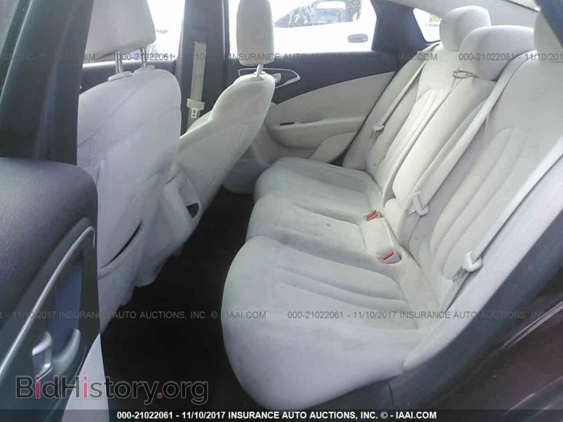 2016 Chrysler 200 - VIN: 1C3CCCAB3GN116090 - Photo 8