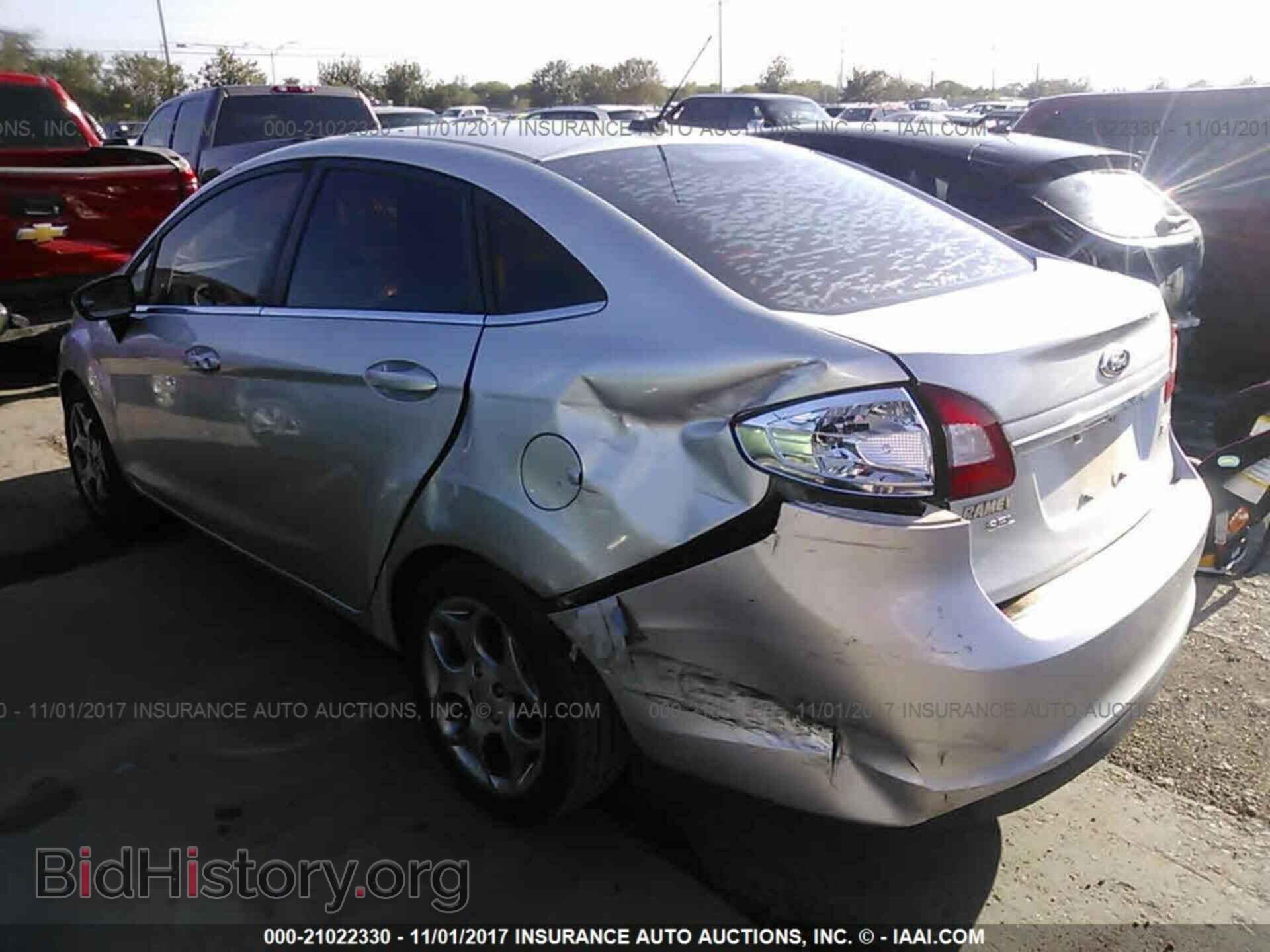 2011 Ford Fiesta - VIN: 3FADP4CJ2BM147760 - Фото 3