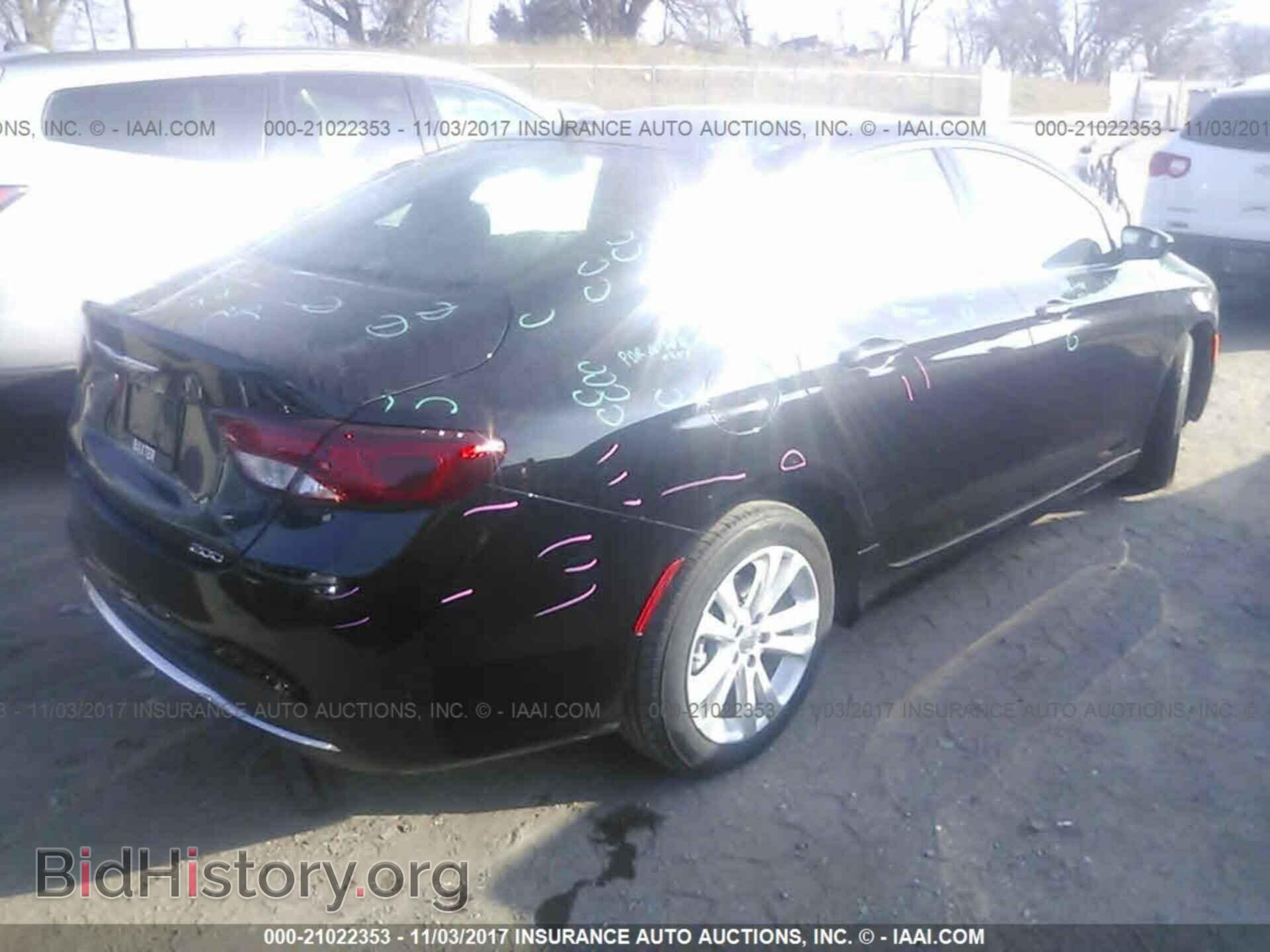 2015 Chrysler 200 - VIN: 1C3CCCAB3FN712539 - Photo 4