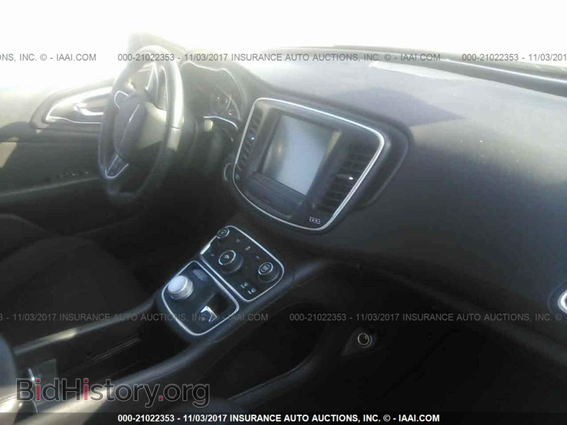 2015 Chrysler 200 - VIN: 1C3CCCAB3FN712539 - Photo 5