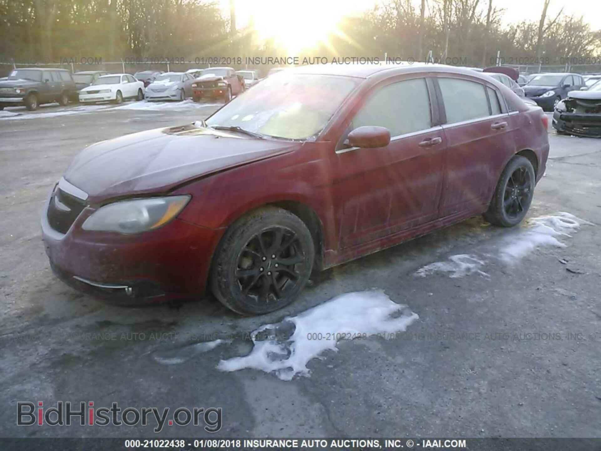 2014 Chrysler 200 - VIN: 1C3CCBCG5EN170880 - Photo 2