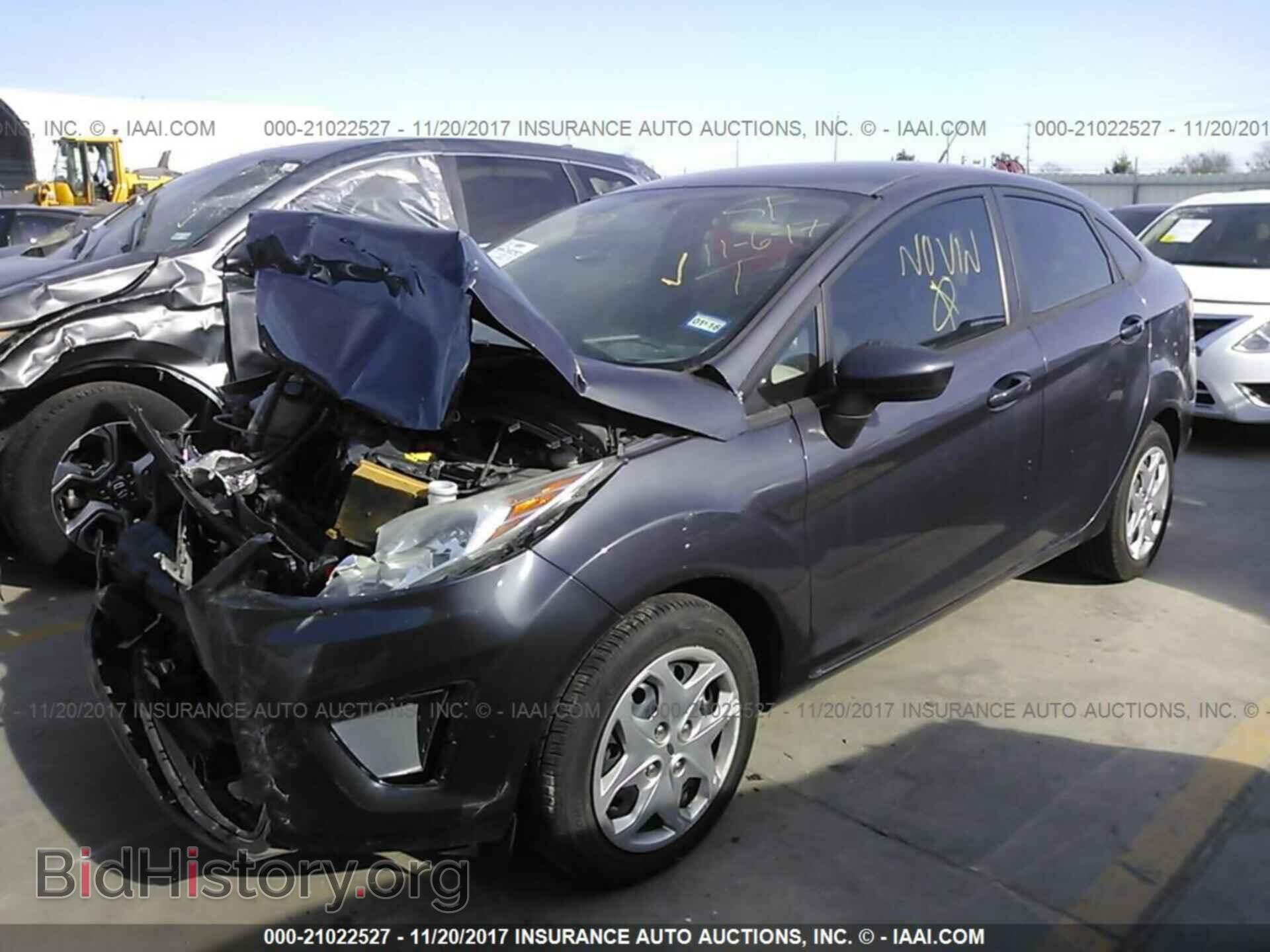 2013 Ford Fiesta - VIN: 3FADP4AJ5DM176661 - Фото 2