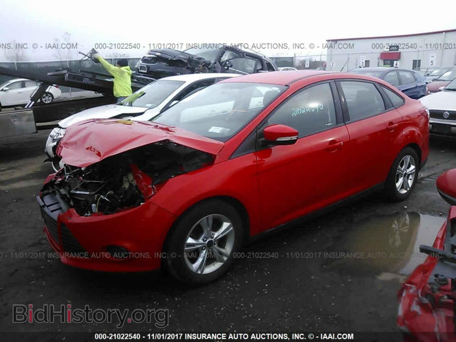 2014 Ford Focus - VIN: 1FADP3F23EL193361 - Photo 2
