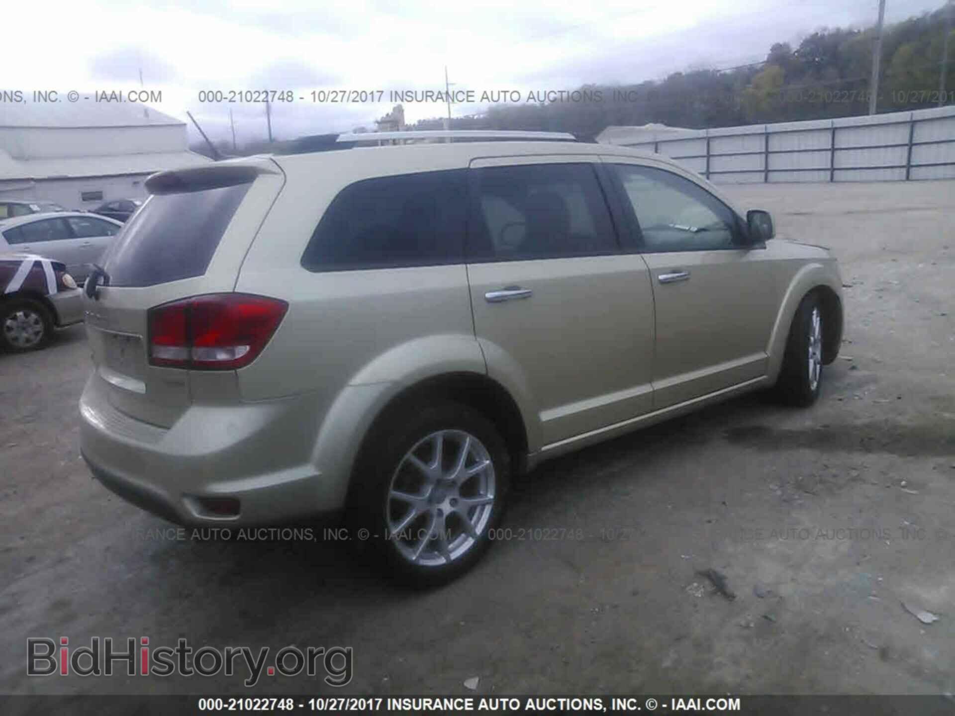 2011 Dodge Journey - VIN: 3D4PH3FG8BT570060 - Фото 4