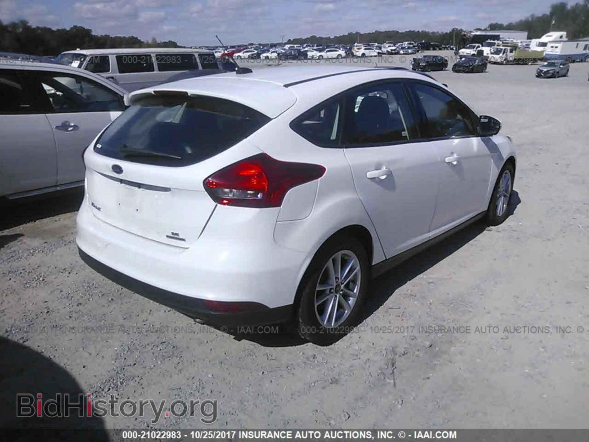 2016 Ford Focus - VIN: 1FADP3K25GL259286 - Photo 4