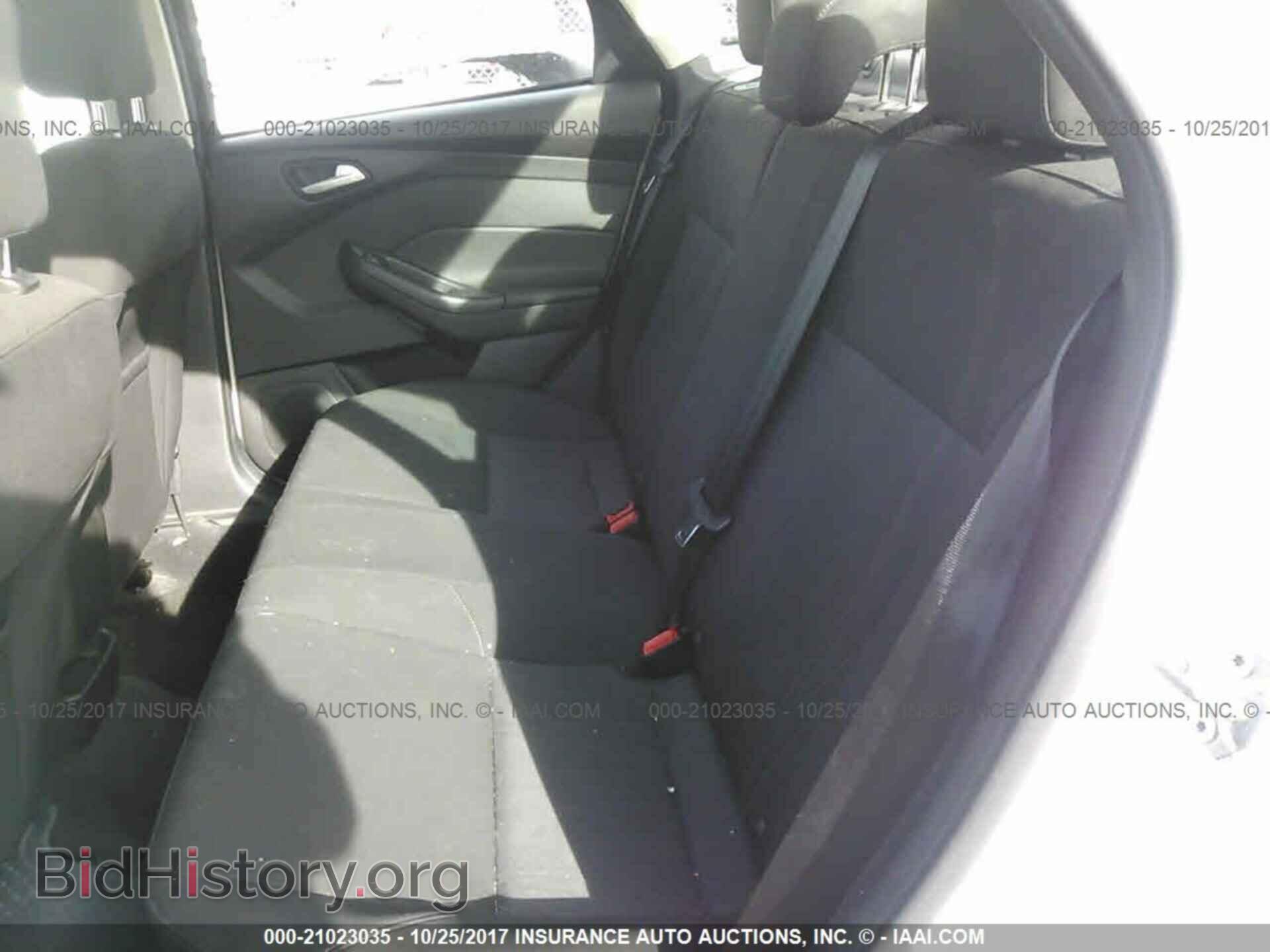 2016 Ford Focus - VIN: 1FADP3F21GL228708 - Photo 8