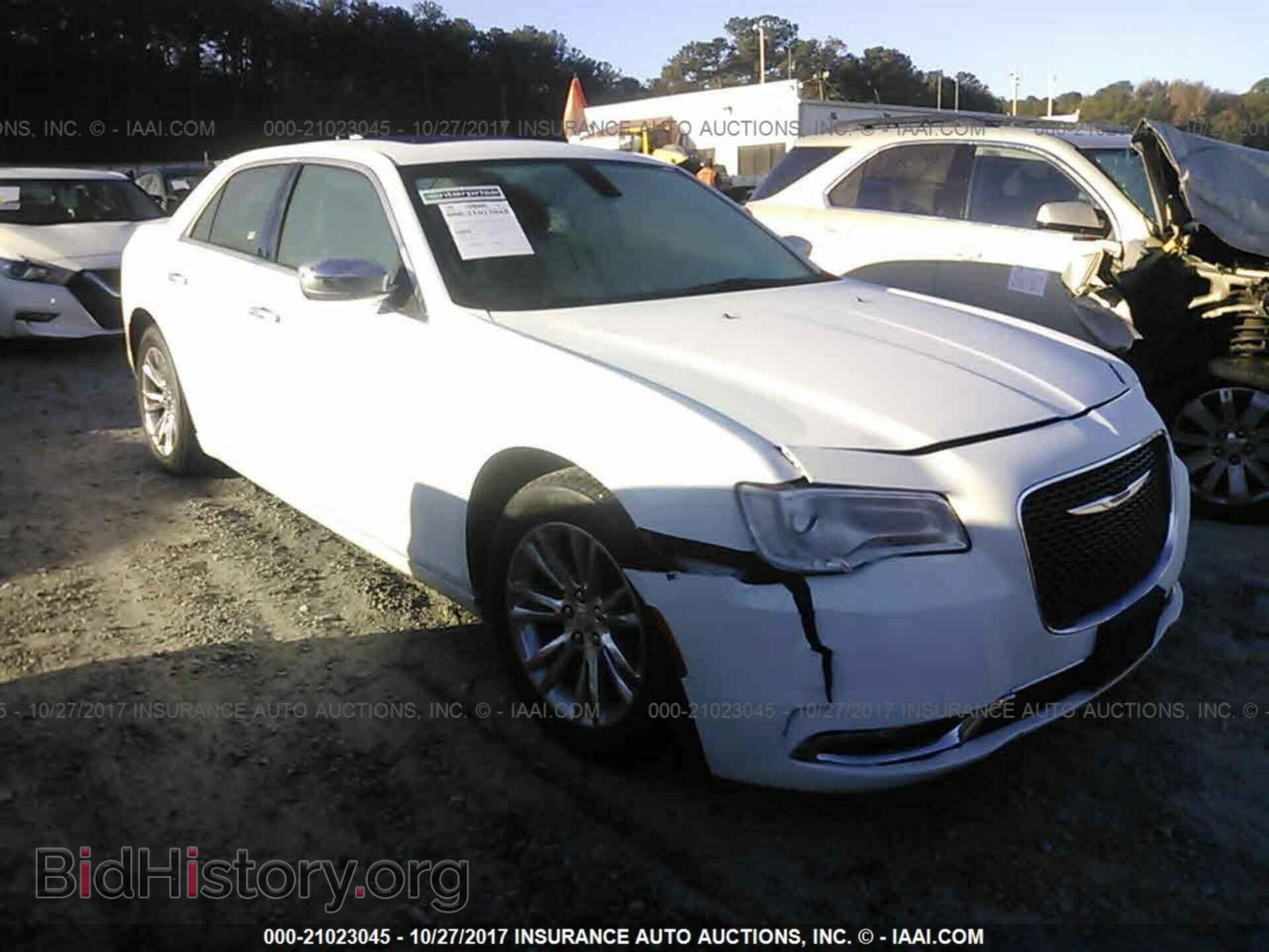 Фотография 2C3CCAEG0HH564601 - Chrysler 300c 2017