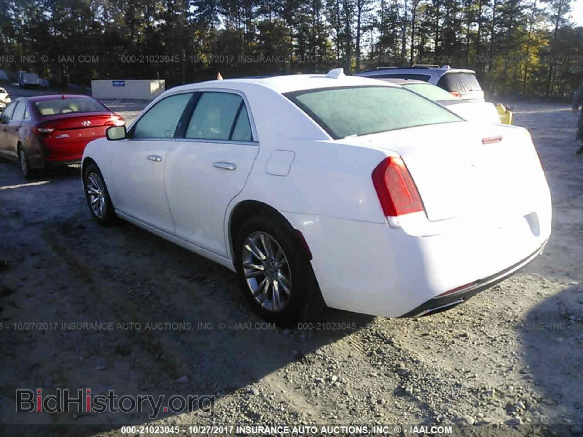 2017 Chrysler 300c - VIN: 2C3CCAEG0HH564601 - Фото 3