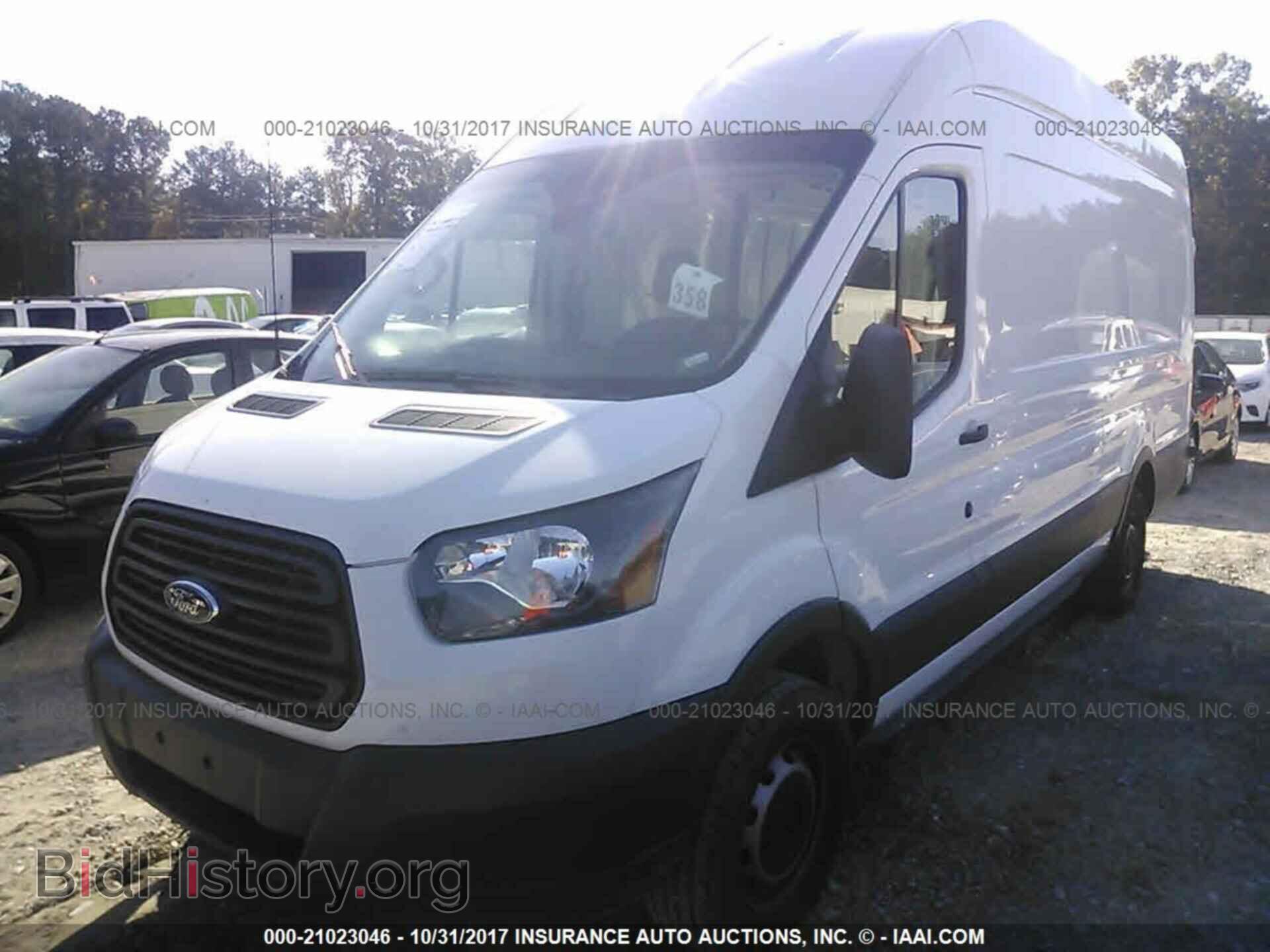 2017 Ford Transit - VIN: 1FTYR3XM3HKA97018 - Фото 2