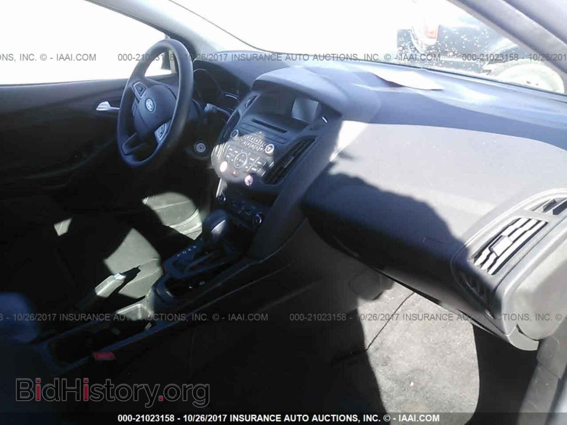 2017 Ford Focus - VIN: 1FADP3K2XHL246891 - Фото 5