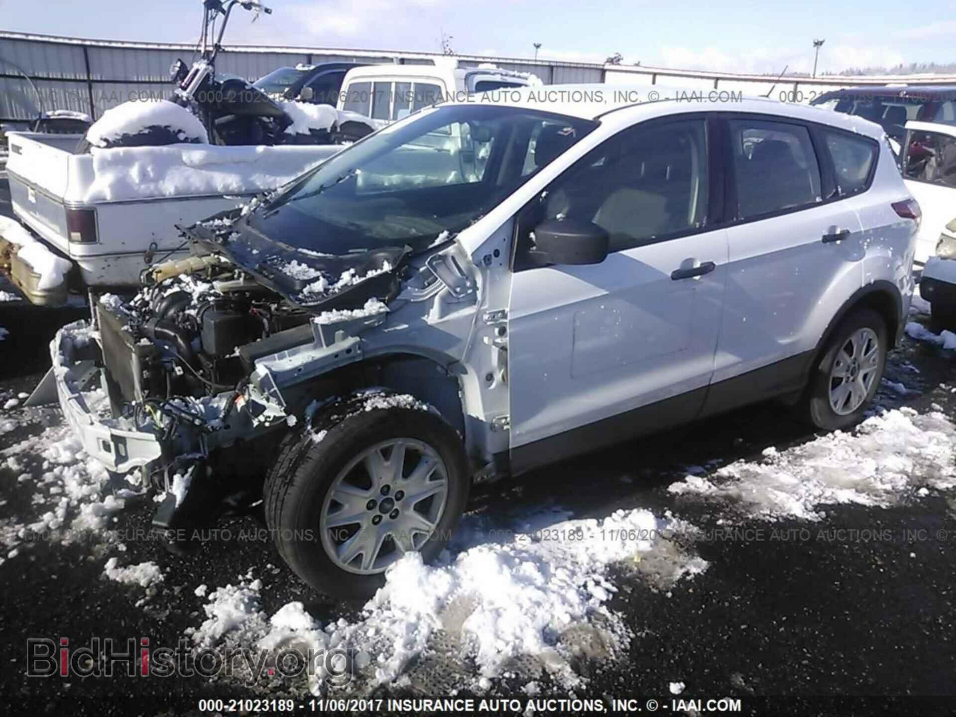 2014 Ford Escape - VIN: 1FMCU0F75EUD51570 - Photo 2