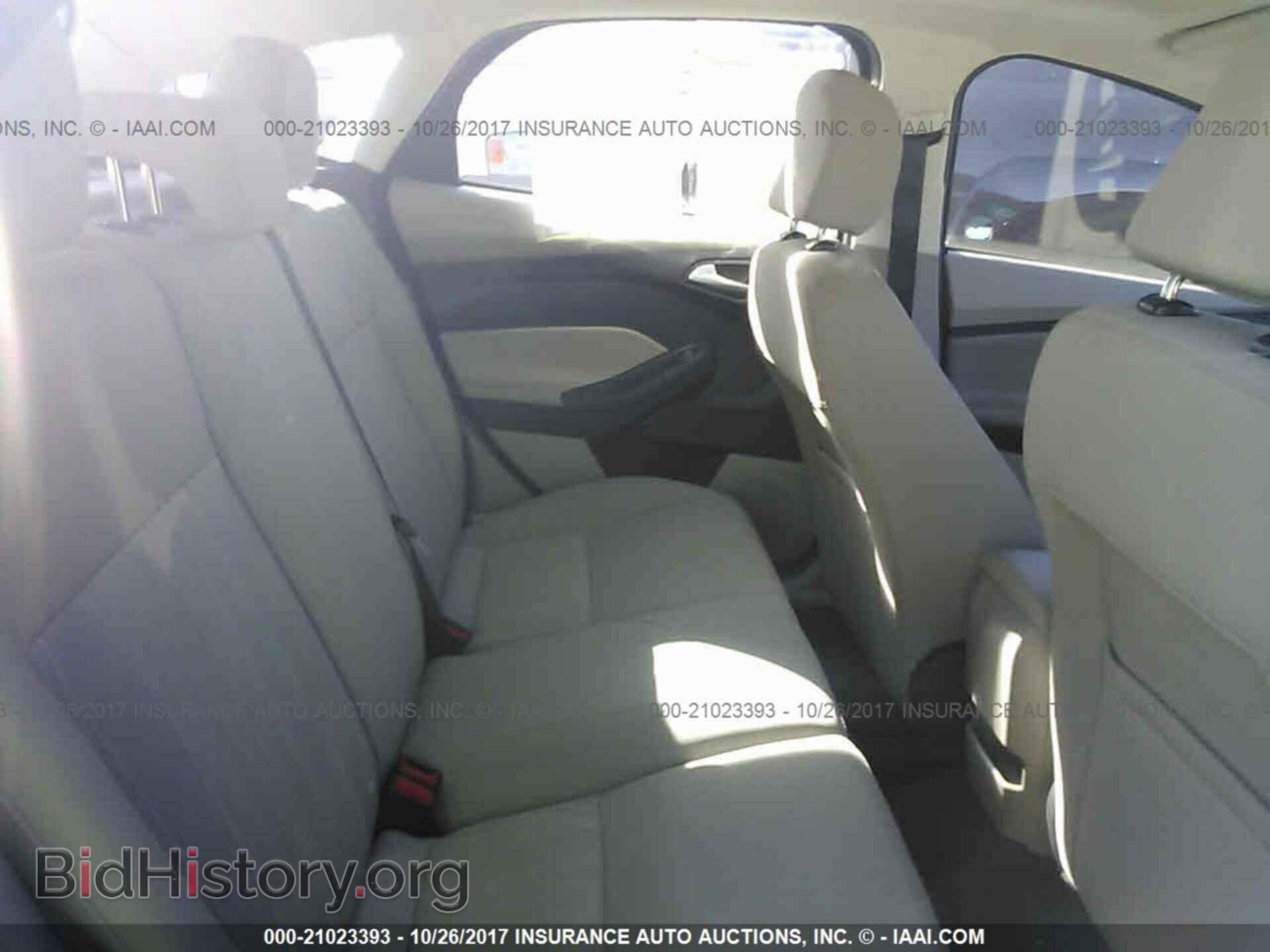 2016 Ford Focus - VIN: 1FADP3K24GL294546 - Photo 8