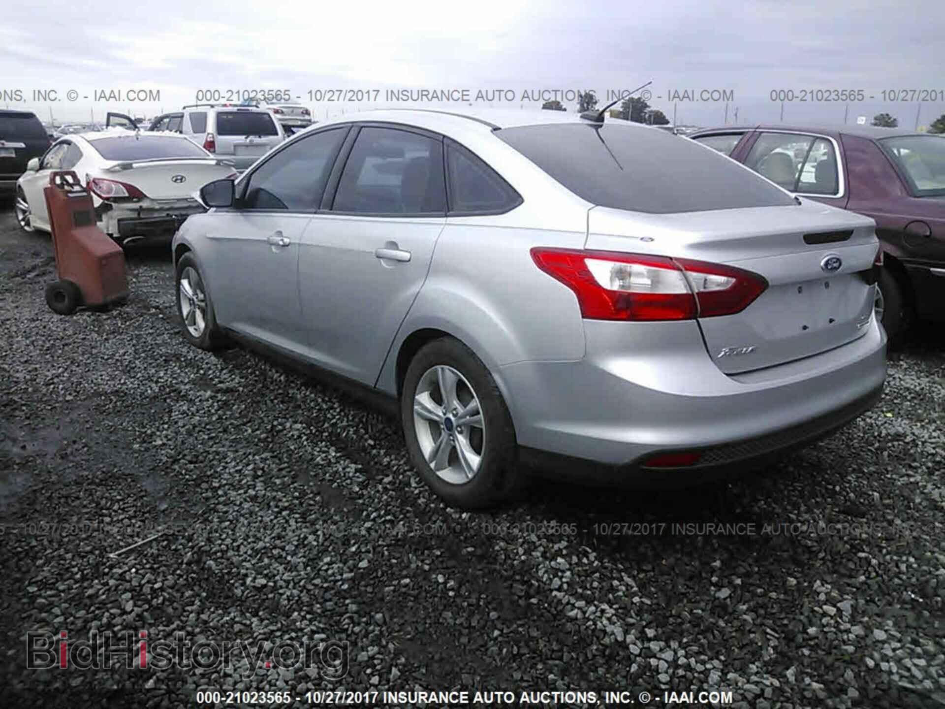 2013 Ford Focus - VIN: 1FADP3F27DL354678 - Photo 3