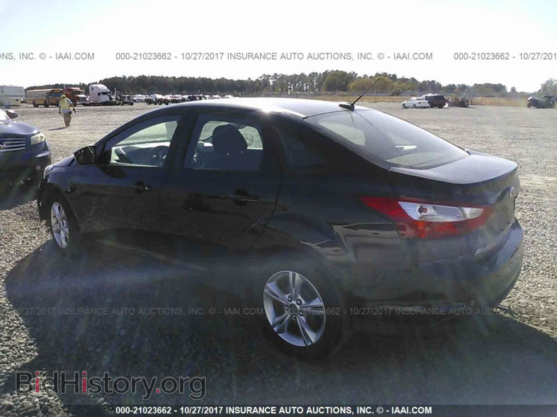 2013 Ford Focus - VIN: 1FADP3F26DL300143 - Photo 3