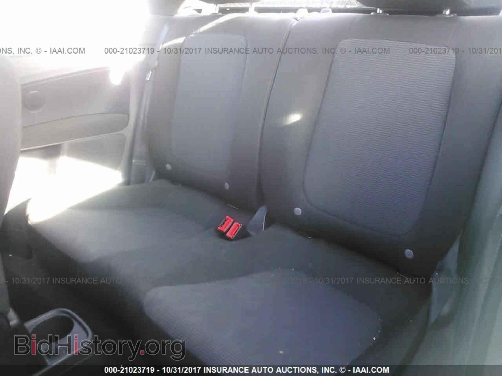 2014 Volkswagen Beetle - VIN: 3VWFP7AT3EM620334 - Фото 8
