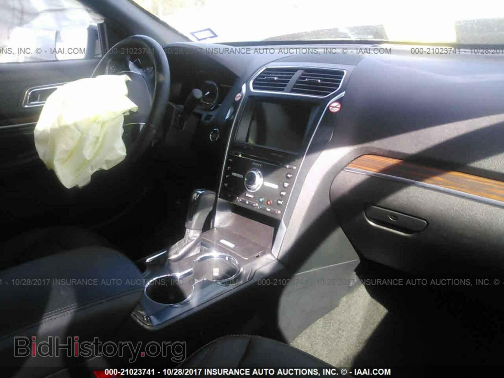 2017 Ford Explorer - VIN: 1FM5K7F8XHGC92616 - Photo 5