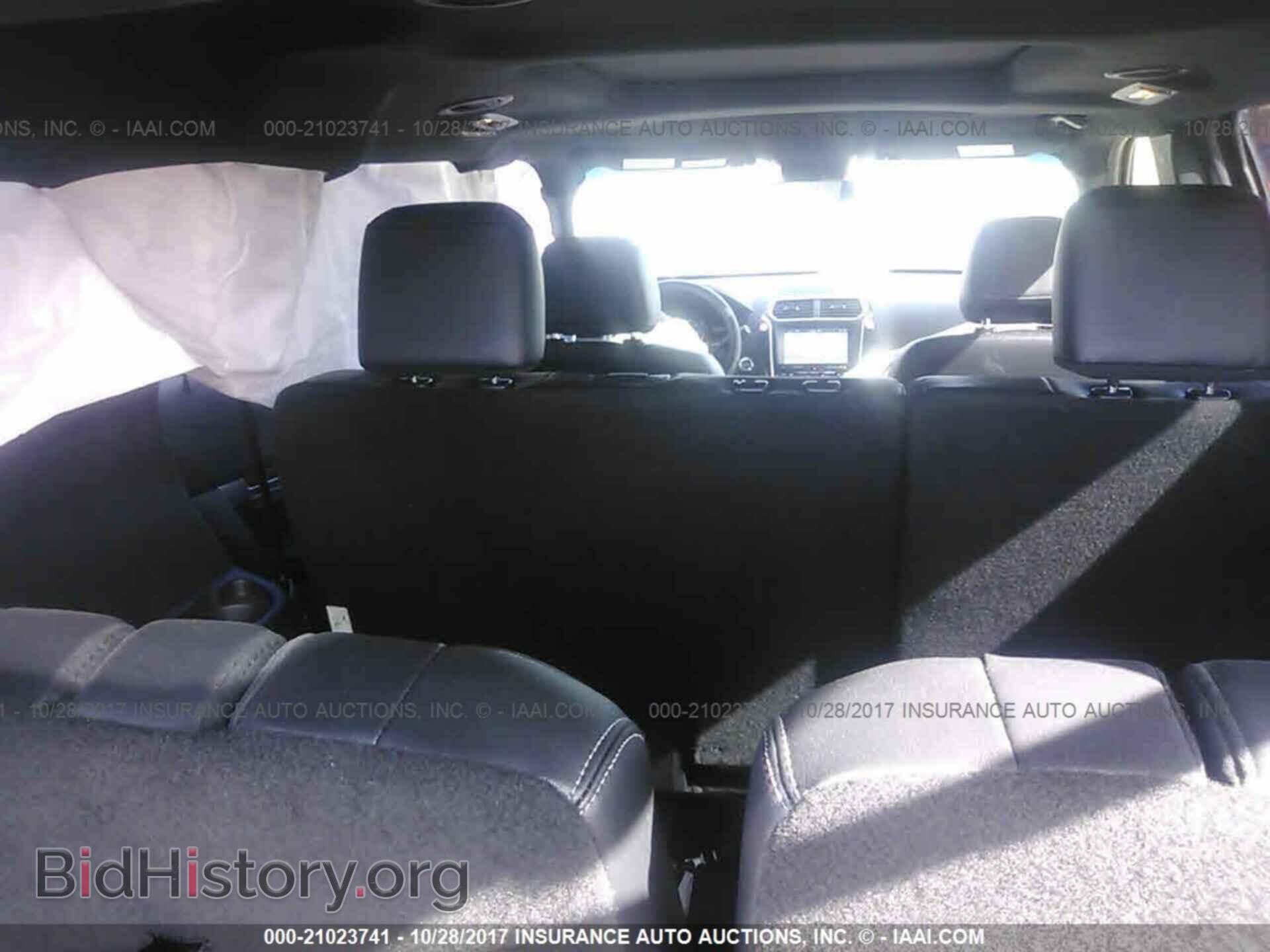 2017 Ford Explorer - VIN: 1FM5K7F8XHGC92616 - Photo 8