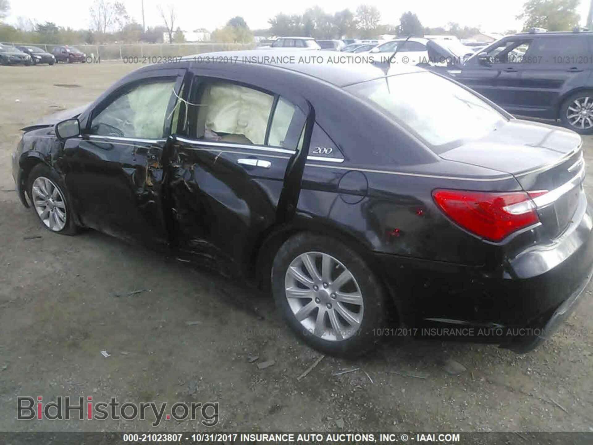 2013 Chrysler 200 - VIN: 1C3CCBCG2DN507715 - Photo 3